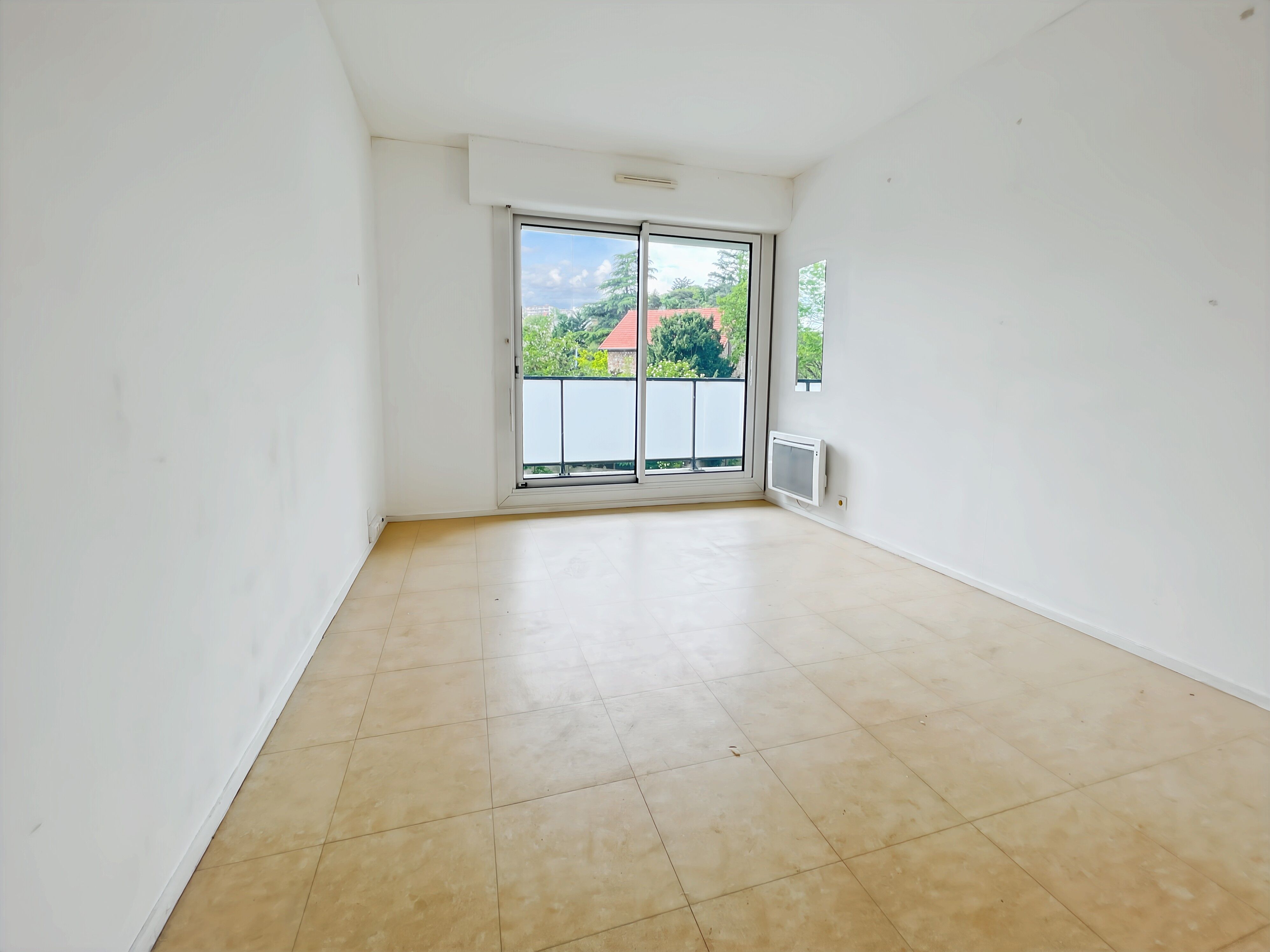1235-LE PLESSIS ROBINSON-UG 216392-Photo 5.jpg