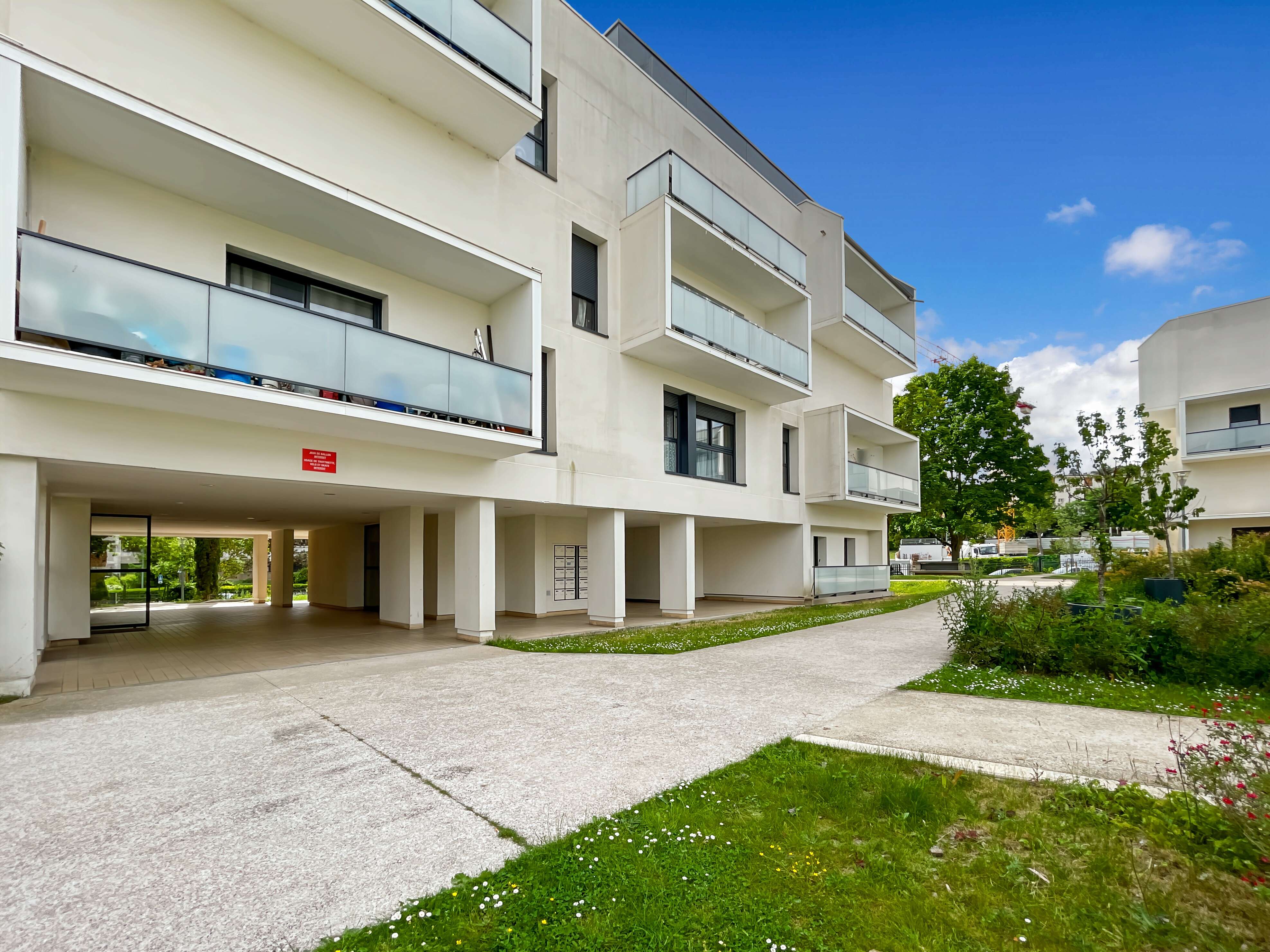 LE PLESSIS ROBINSON