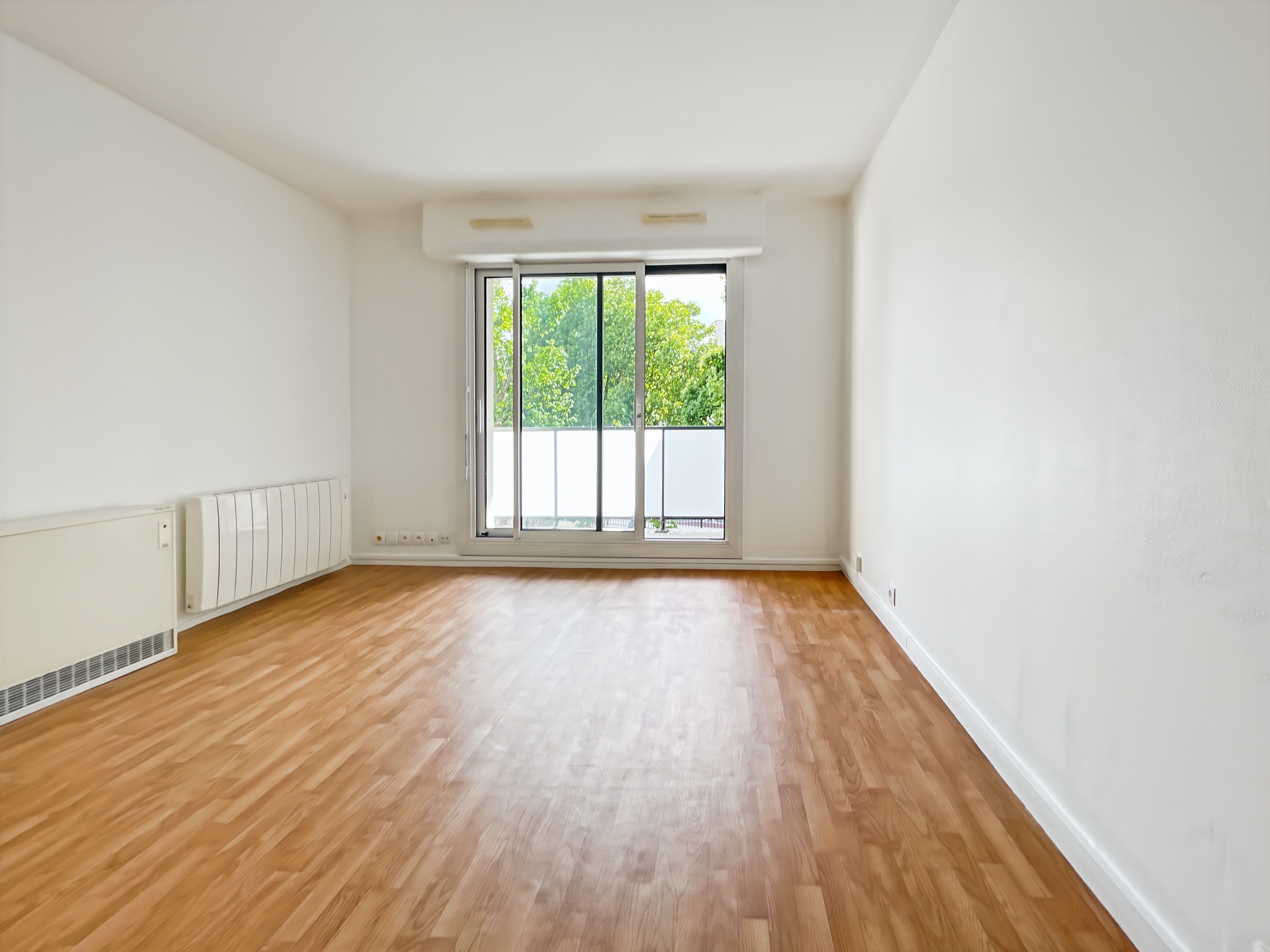 1235-LE PLESSIS ROBINSON-UG 216542-Photo 1.jpg
