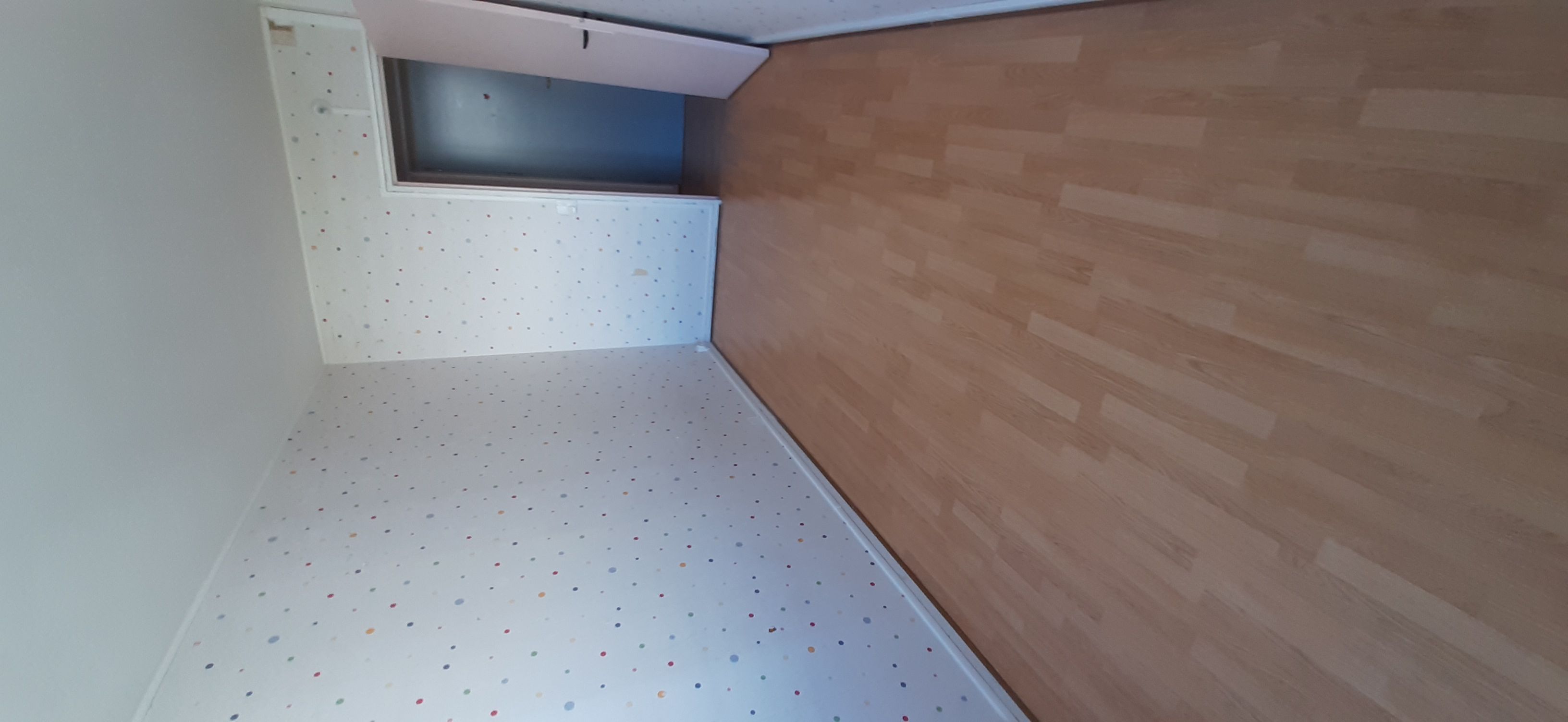 21-08-23_16-20-55_Chambre2(avanttravaux)-compressed.jpg