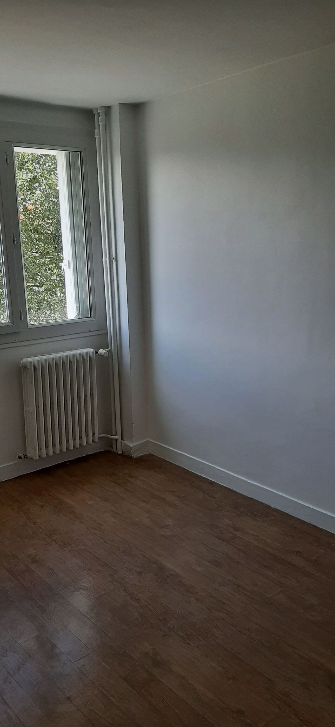 04-08-23_15-53-01_Chambre1-compressed.jpg