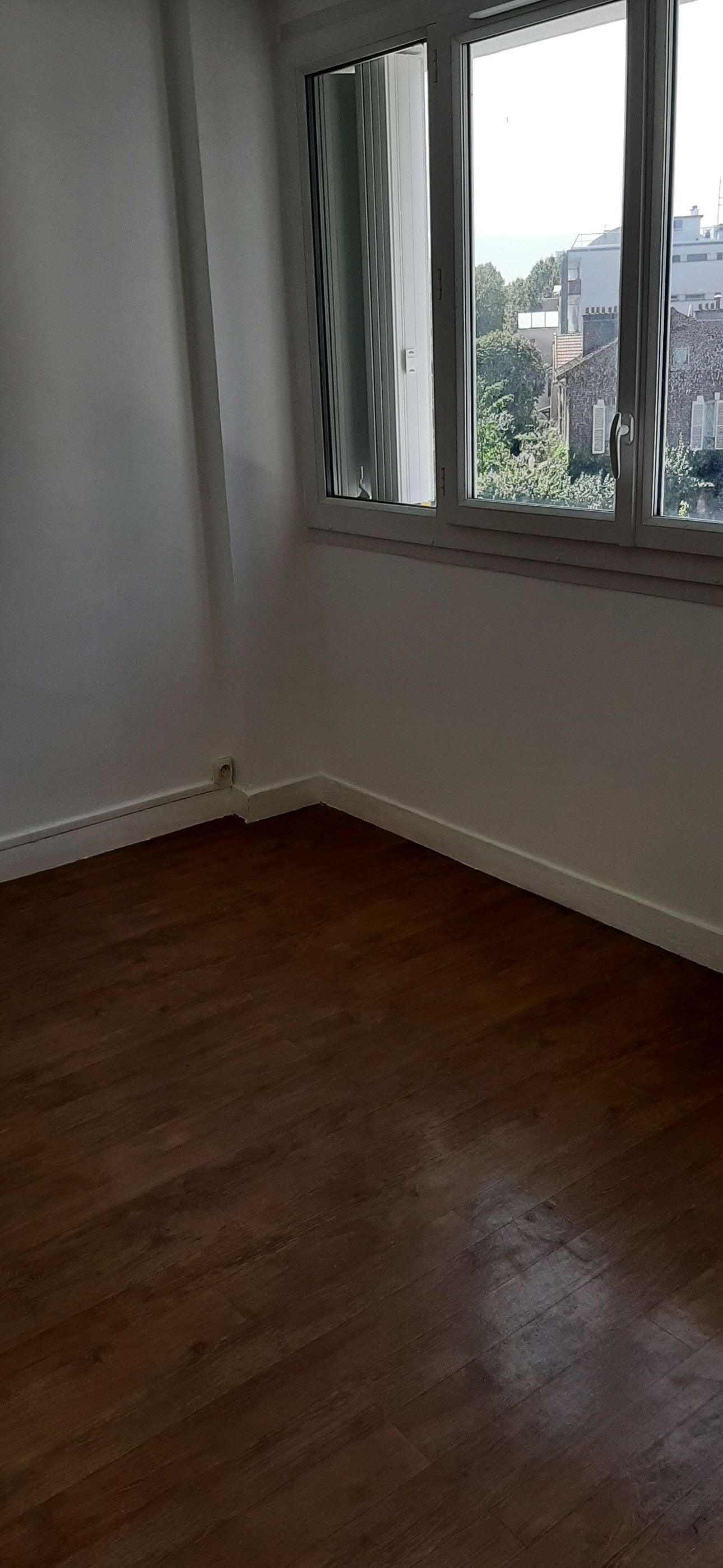 04-08-23_15-53-23_Chambre2-compressed.jpg
