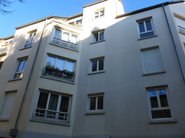 P1080186-cmp.JPG