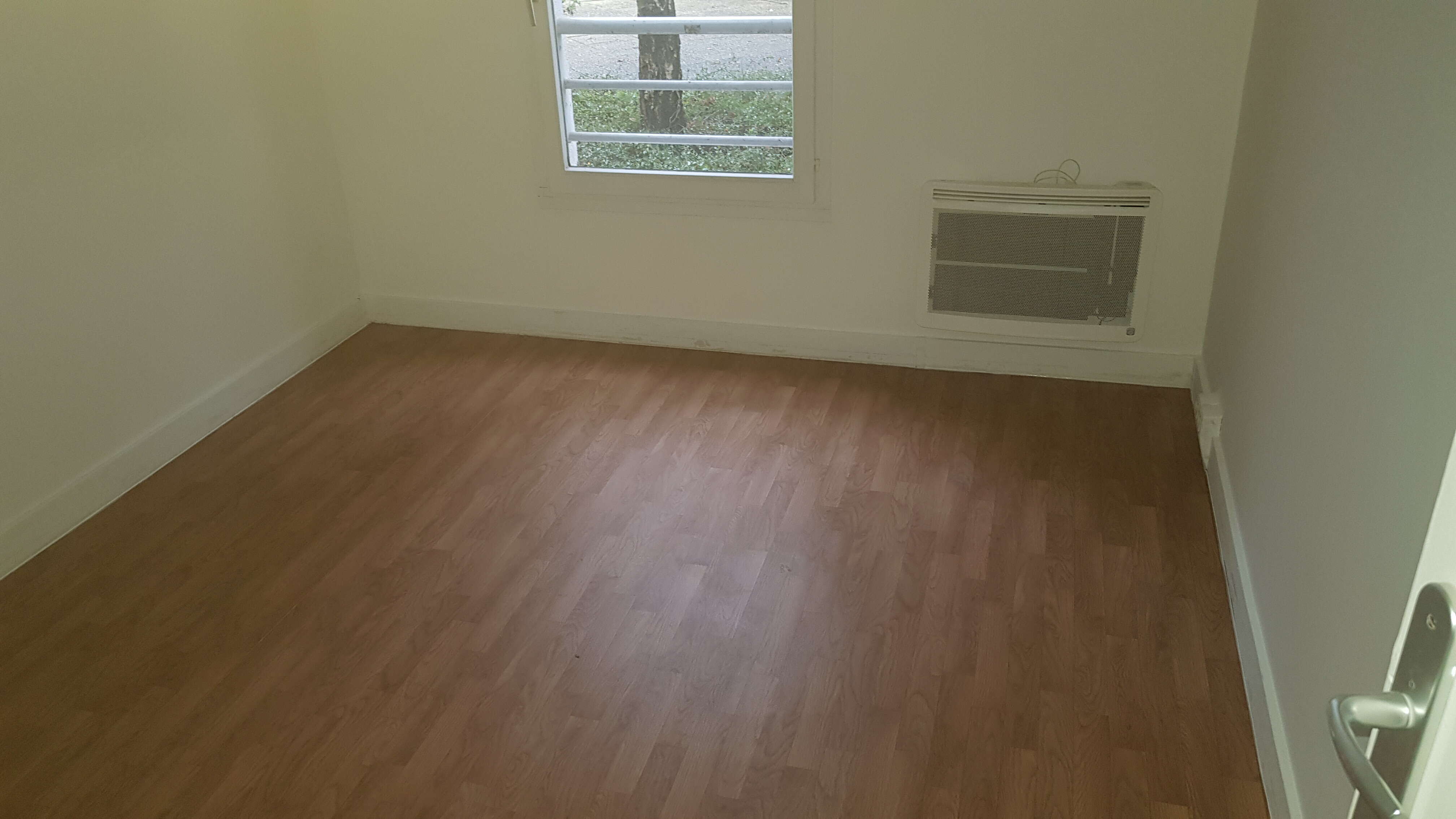 06 CHAMBRE 1 UG252248-compressed.jpg