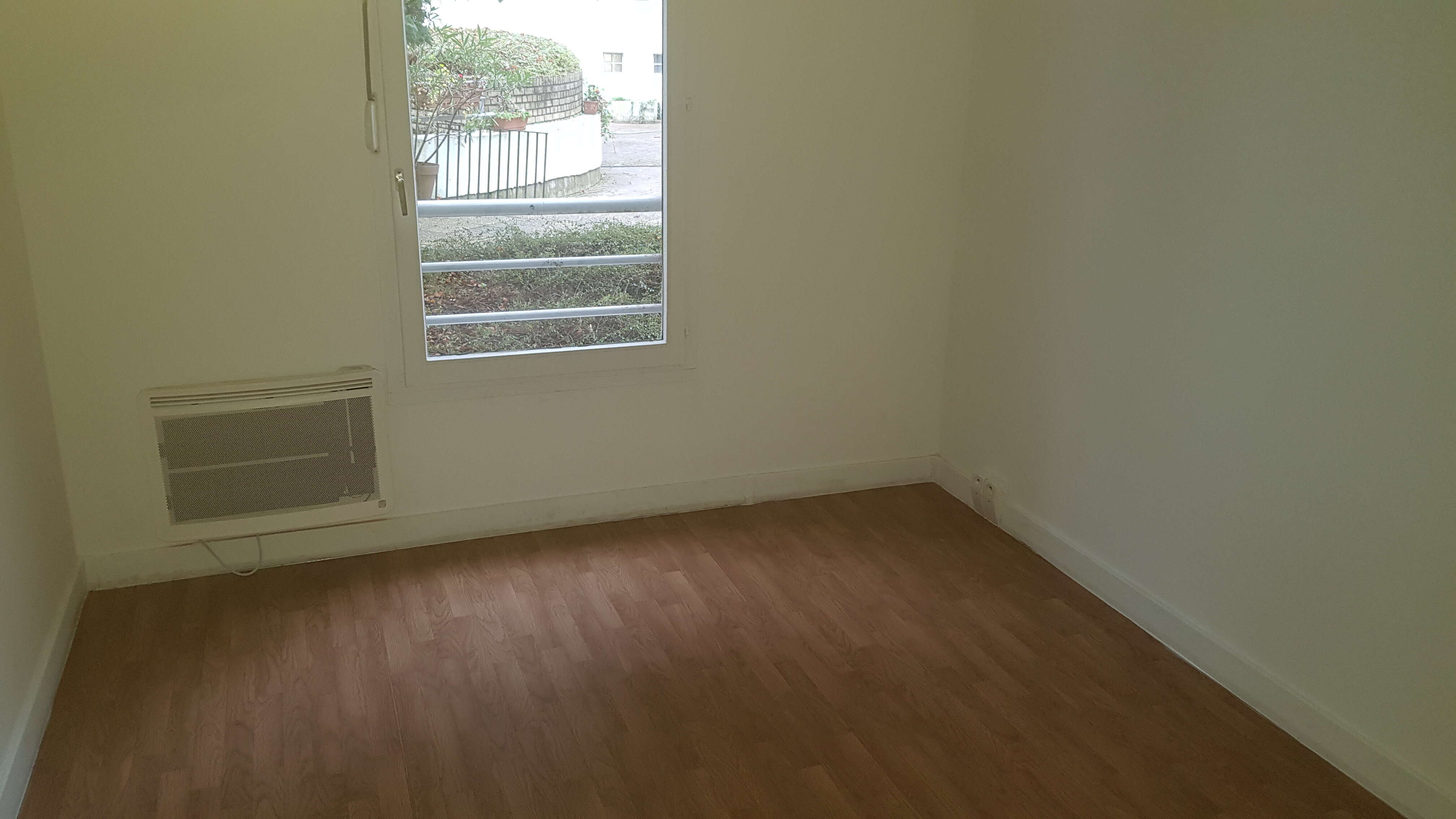 07 CHAMBRE 2 UG252248-cmp.jpg