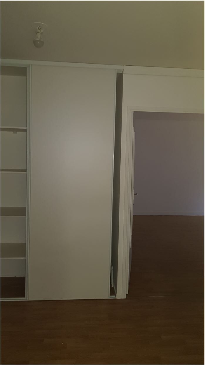 08 UG 252248-compressed.jpg