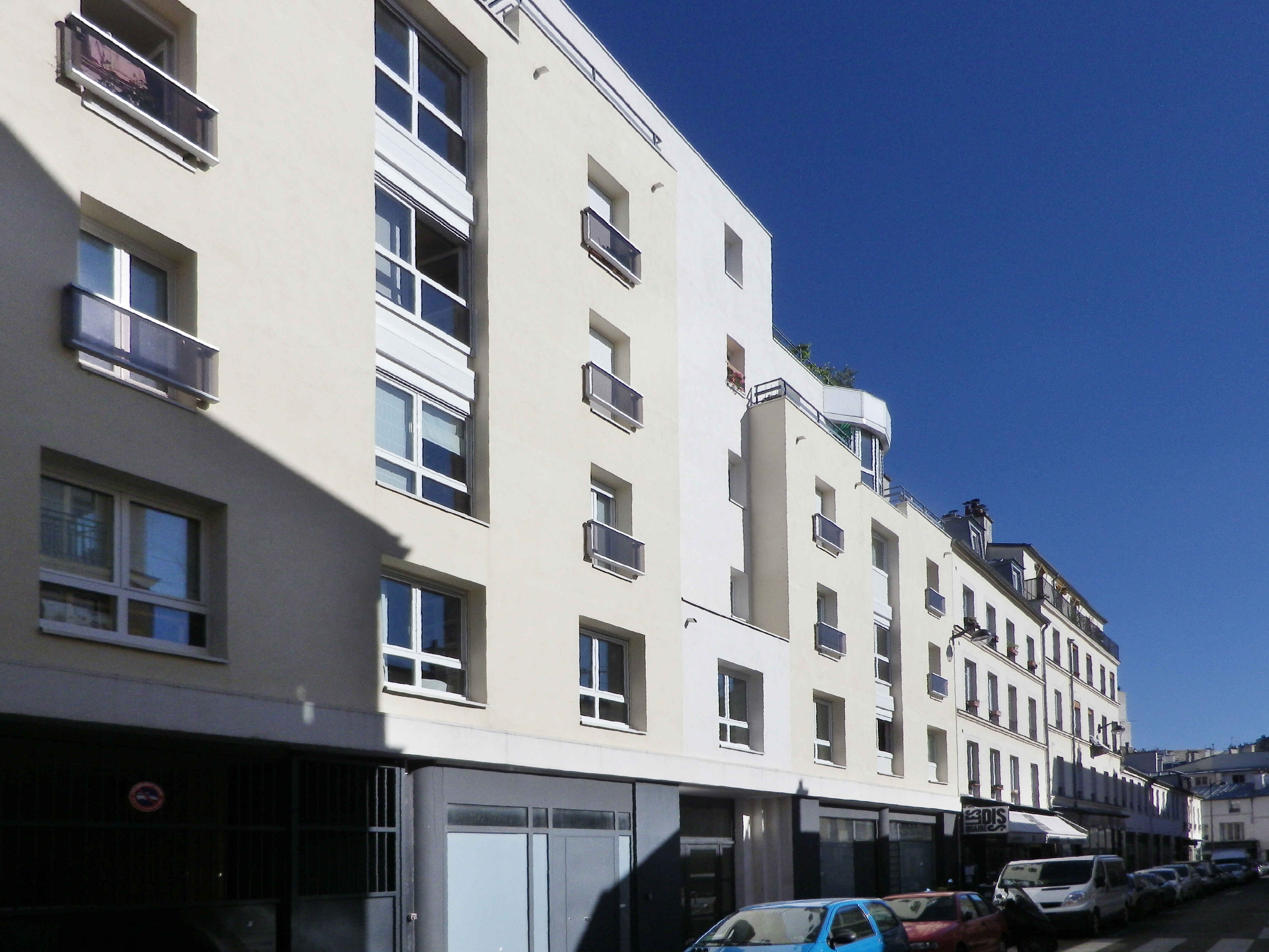 PARIS