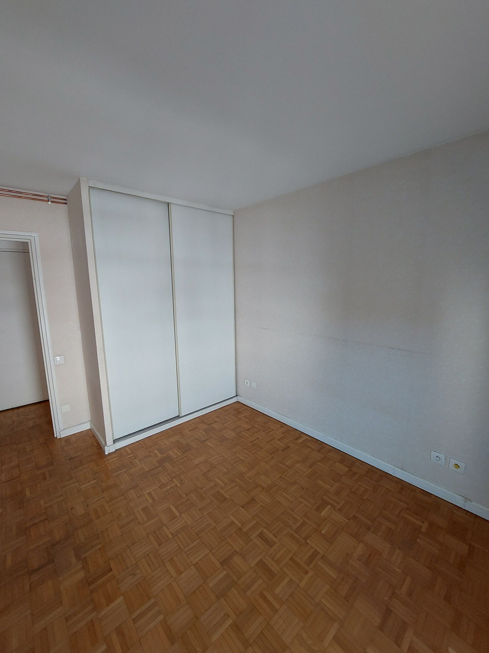 11-04-25_10-54-19_Chambre.jpg