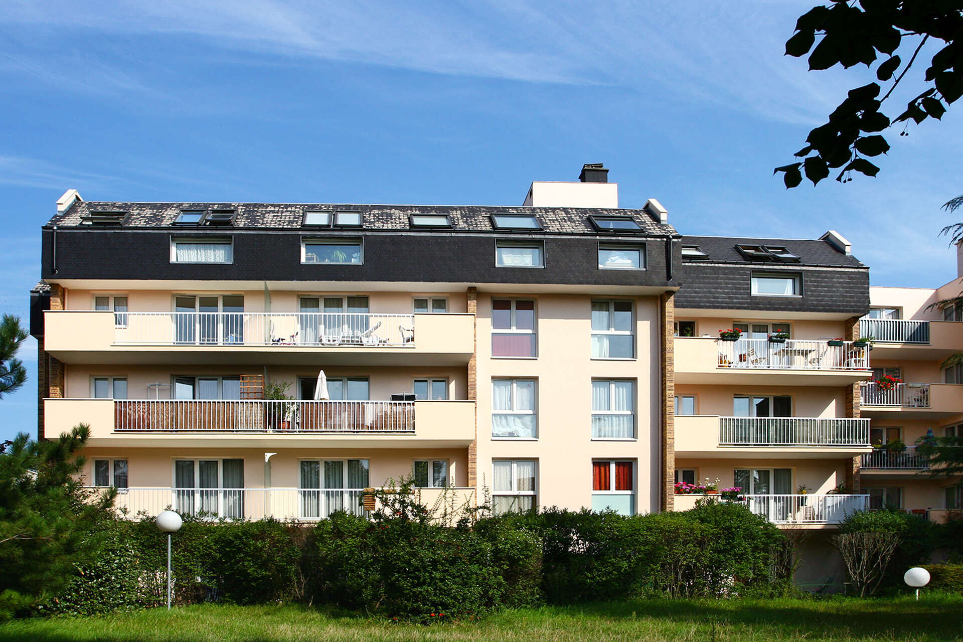 LA GARENNE-COLOMBES 01  OGIF (1) ok-compressed.jpg