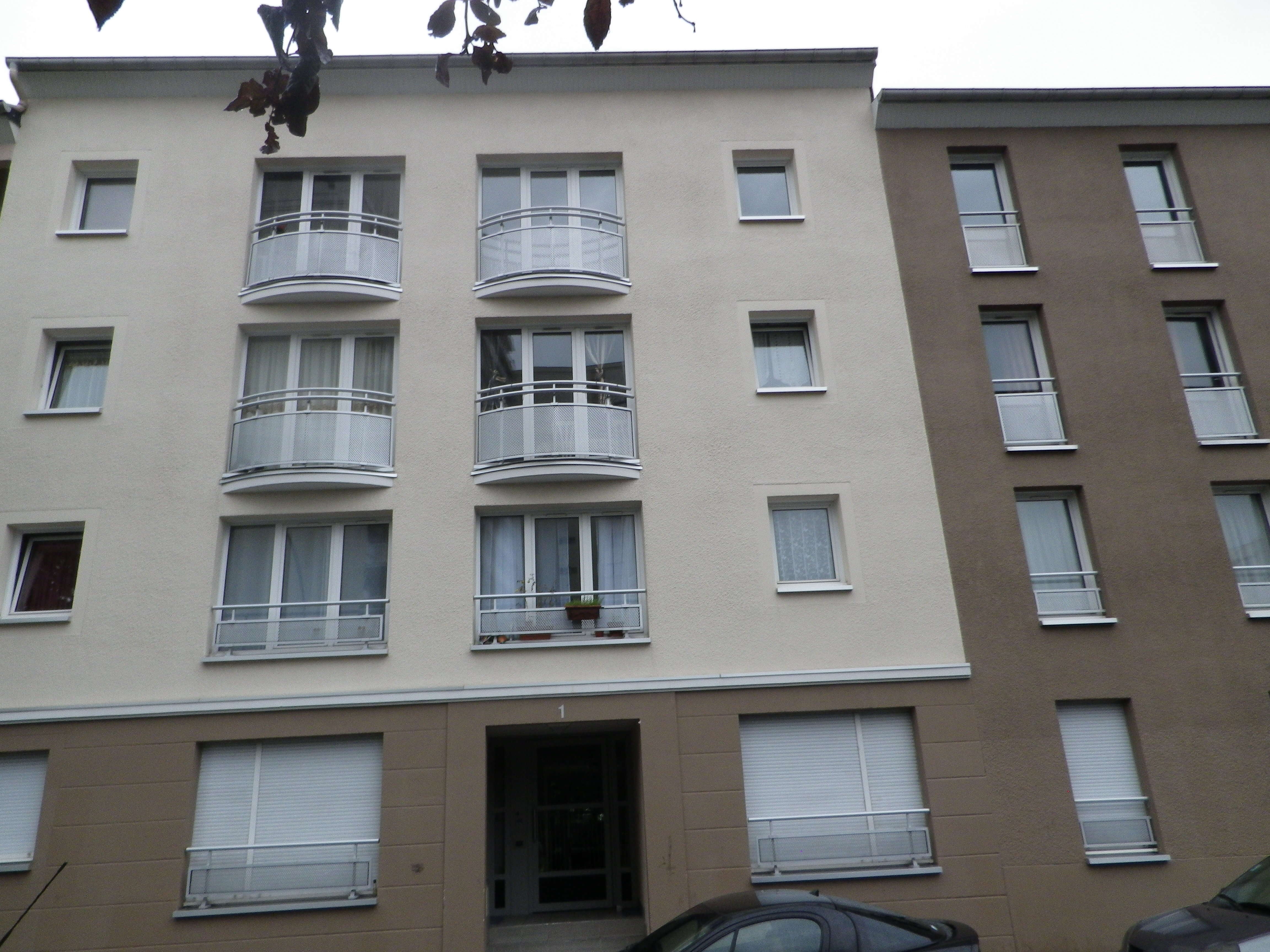 ST DENIS