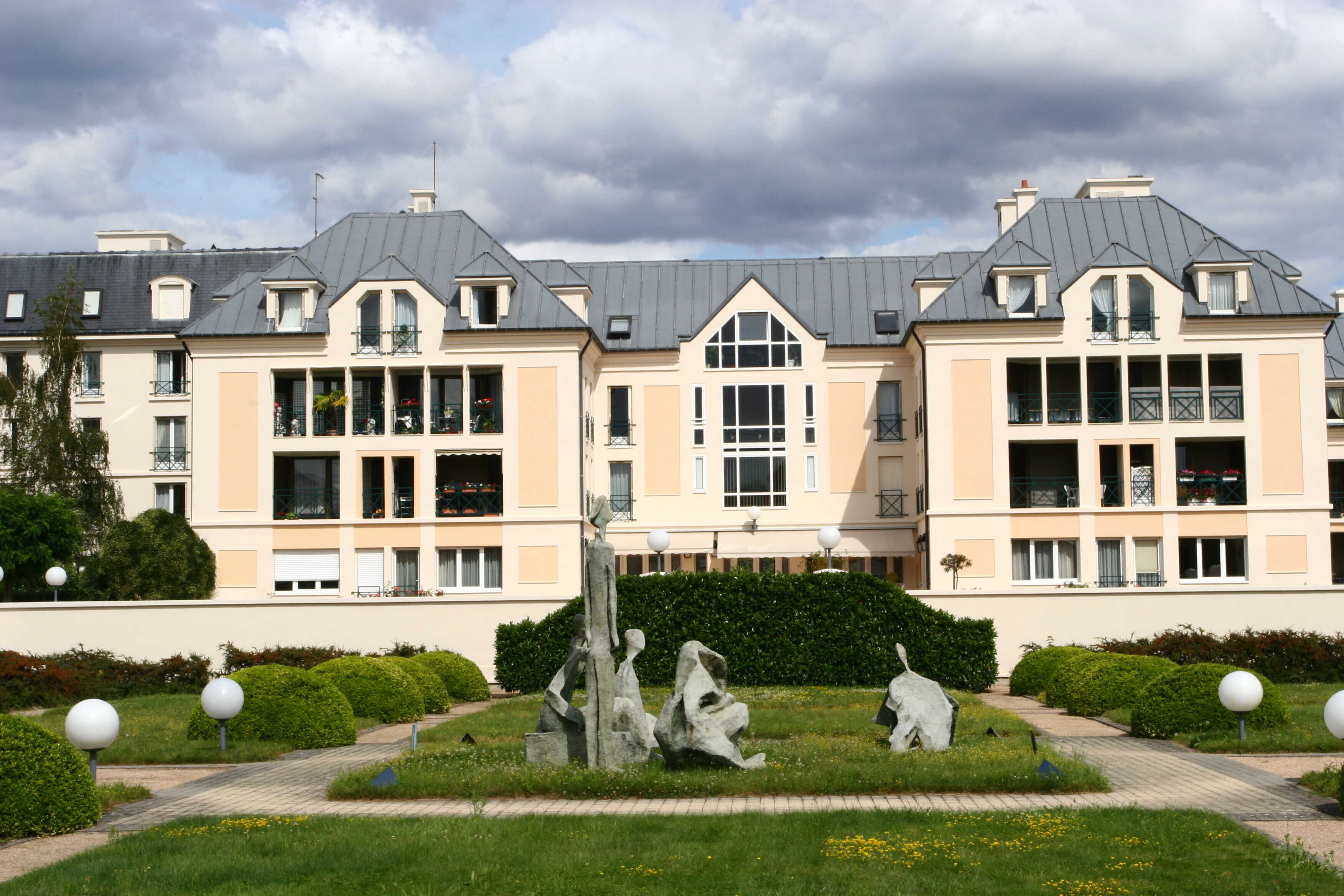 VERSAILLES 07    OGIF (9)-compressed.jpg