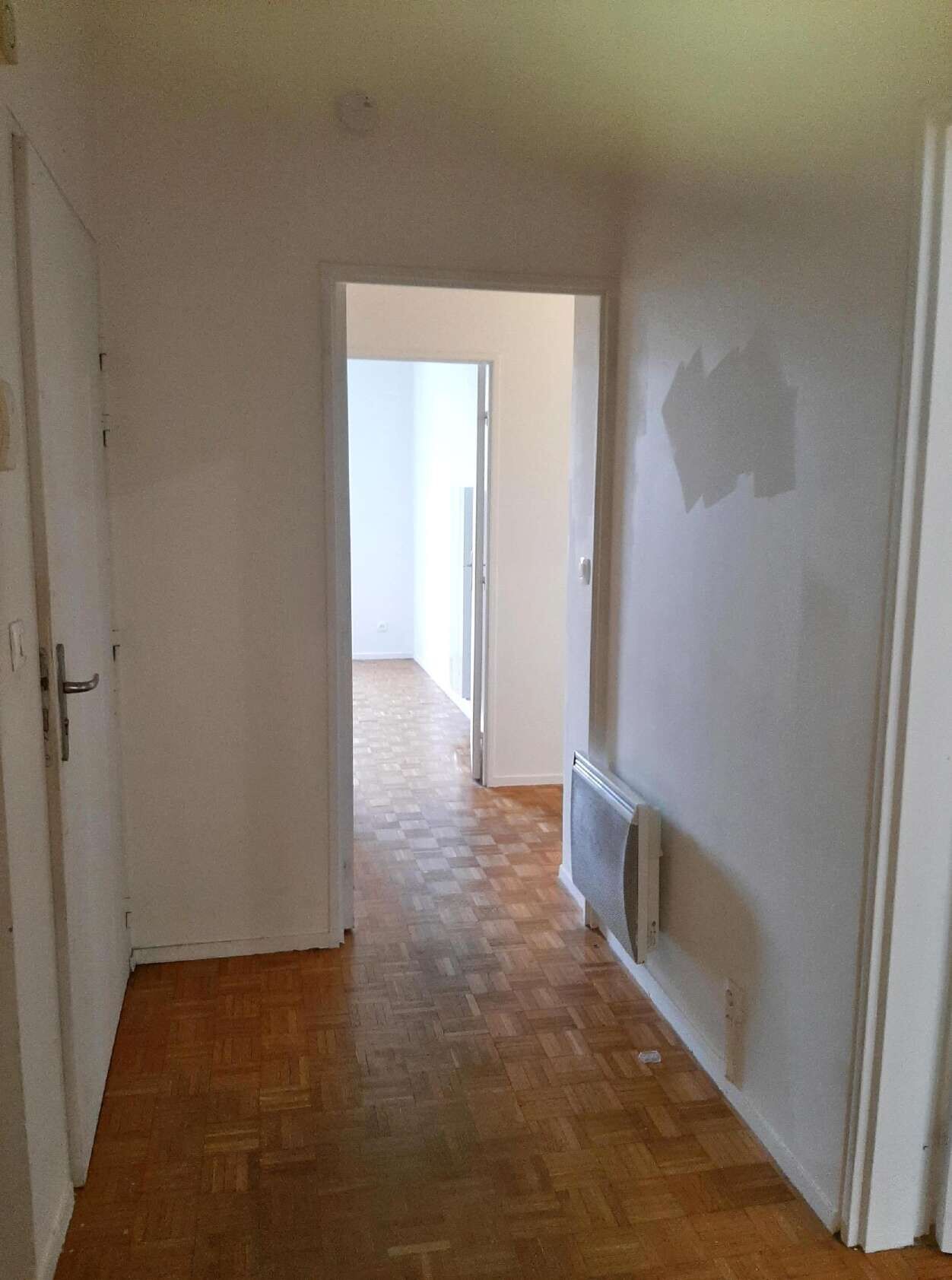 Photos logement UG 254044 Versailles 07_page-0001-compressed.jpg