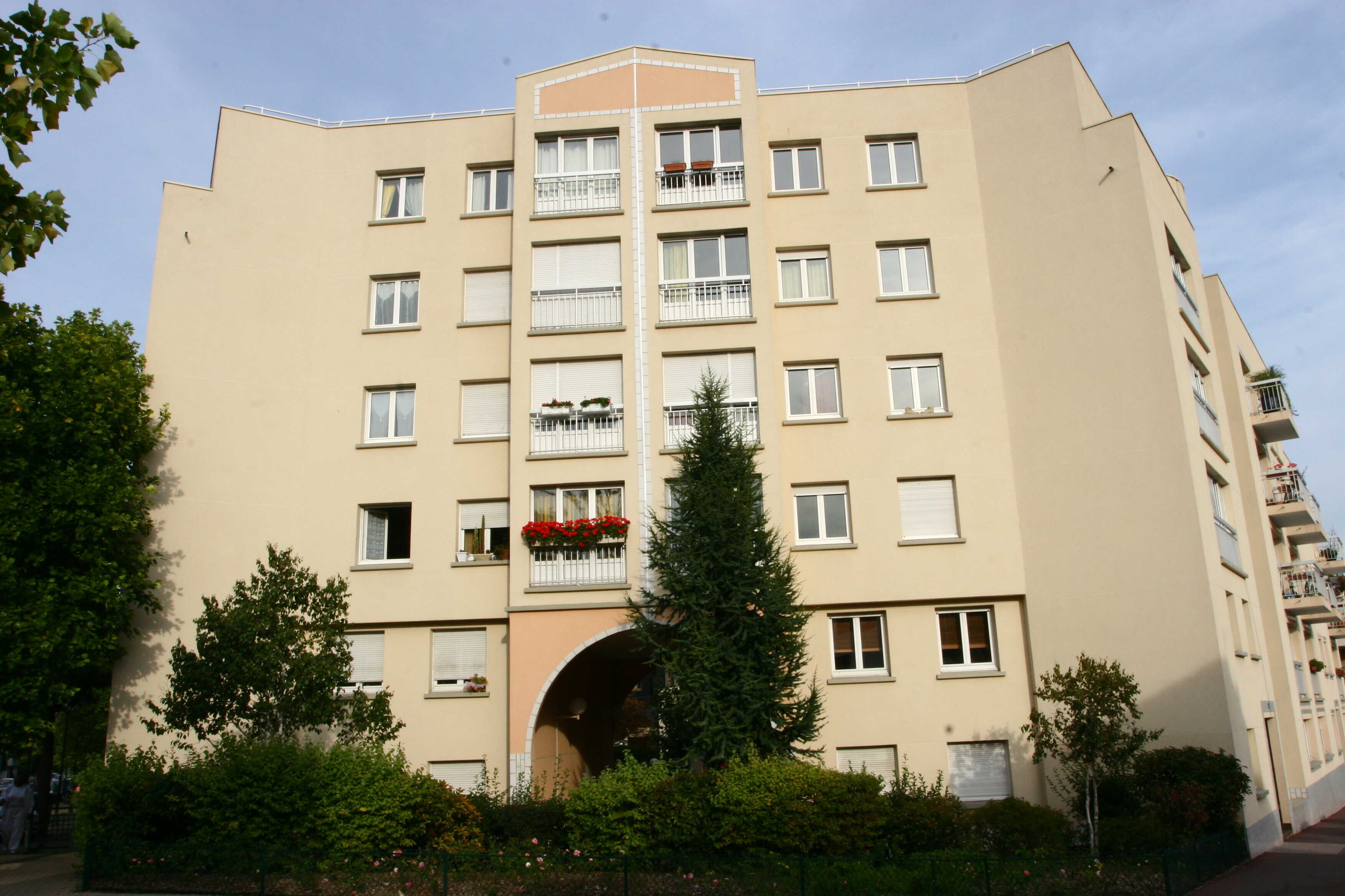 84440-FOEXT-SURESNES 24-341-cmp.jpg