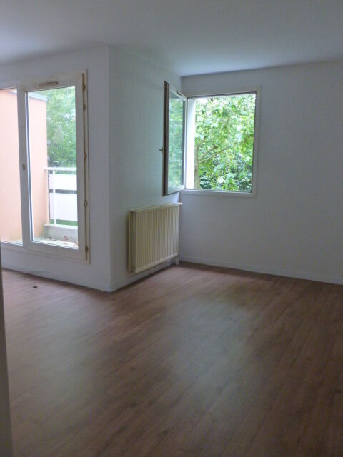 P1070172-cmp.JPG