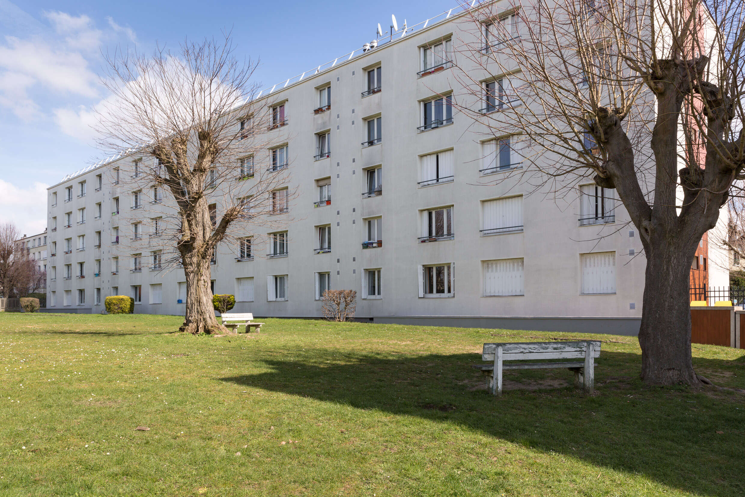 LE BLANC MESNIL