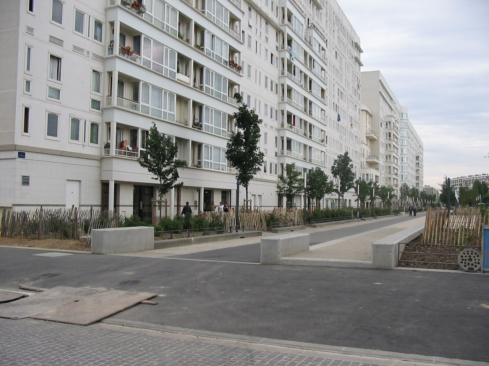 VILLENEUVE LA GARENNE 05 A-cmp.JPG