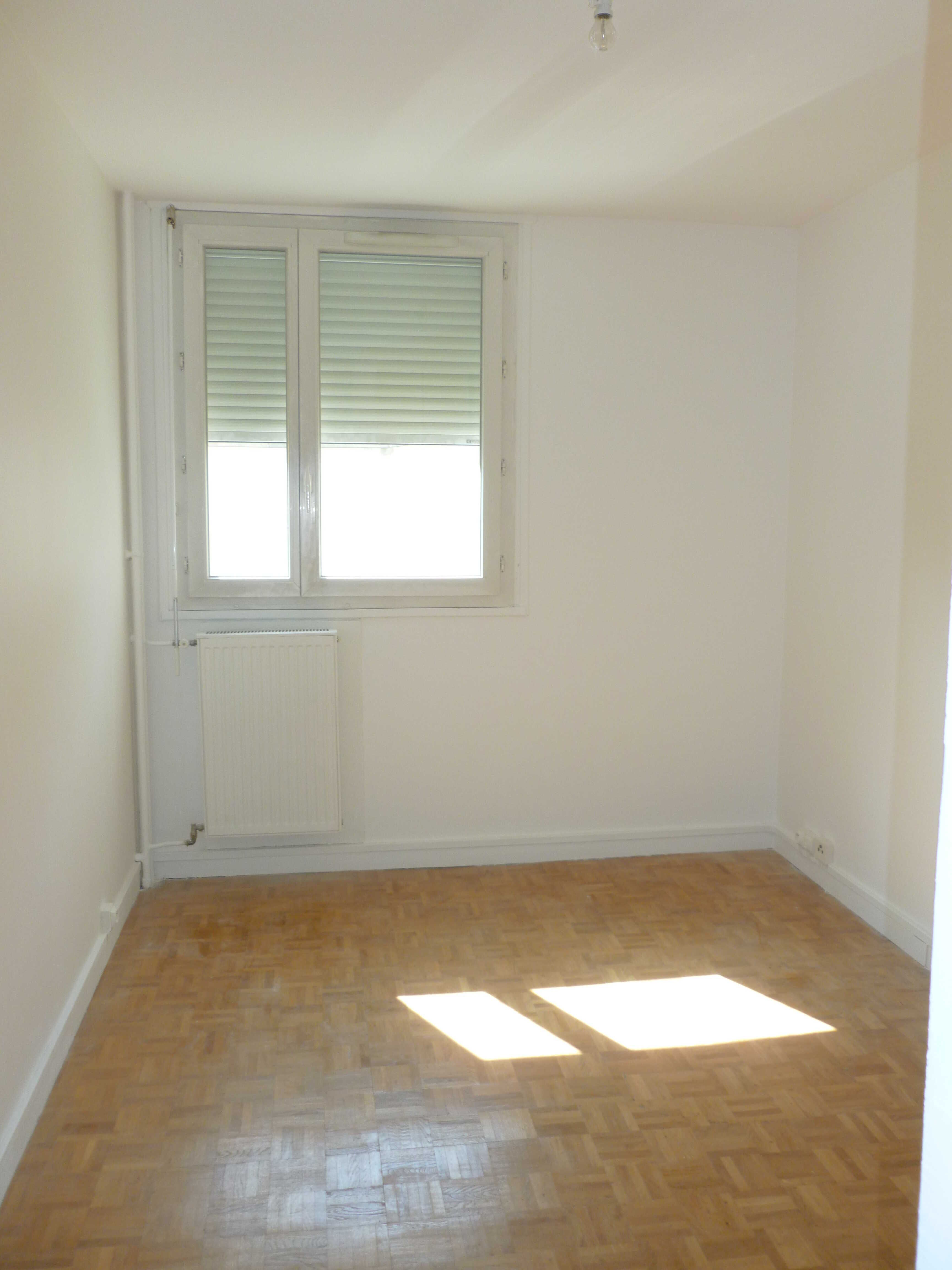 chambre-compressed.JPG