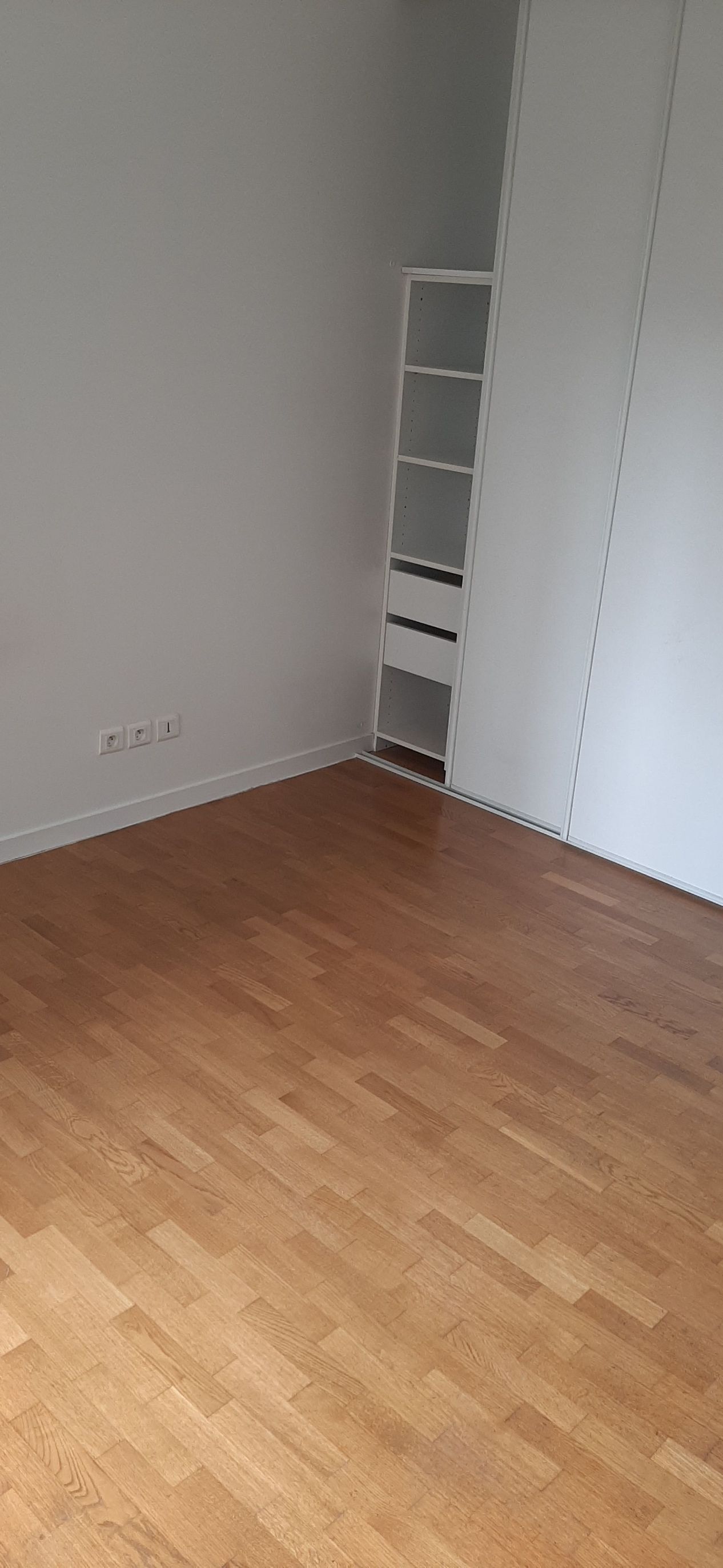 06-08-25_09-33-52_Chambre.jpg
