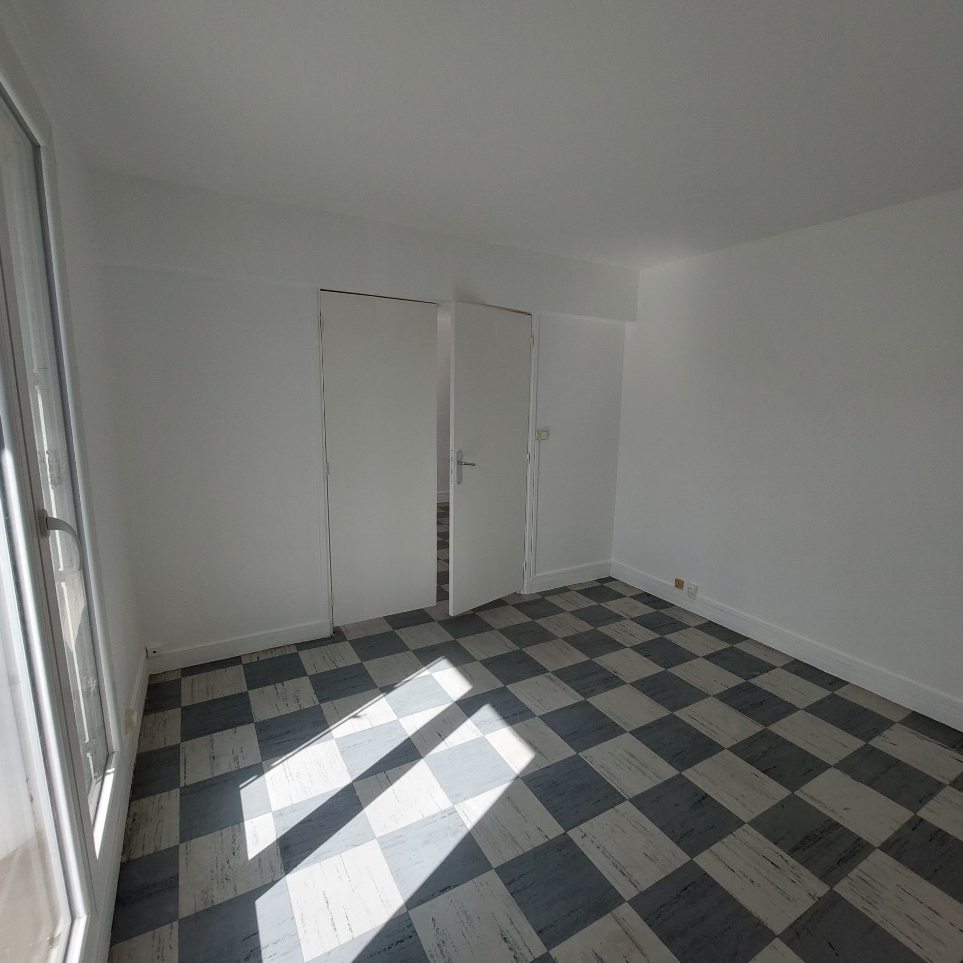 15-09-25_15-06-46_Chambre1.jpg