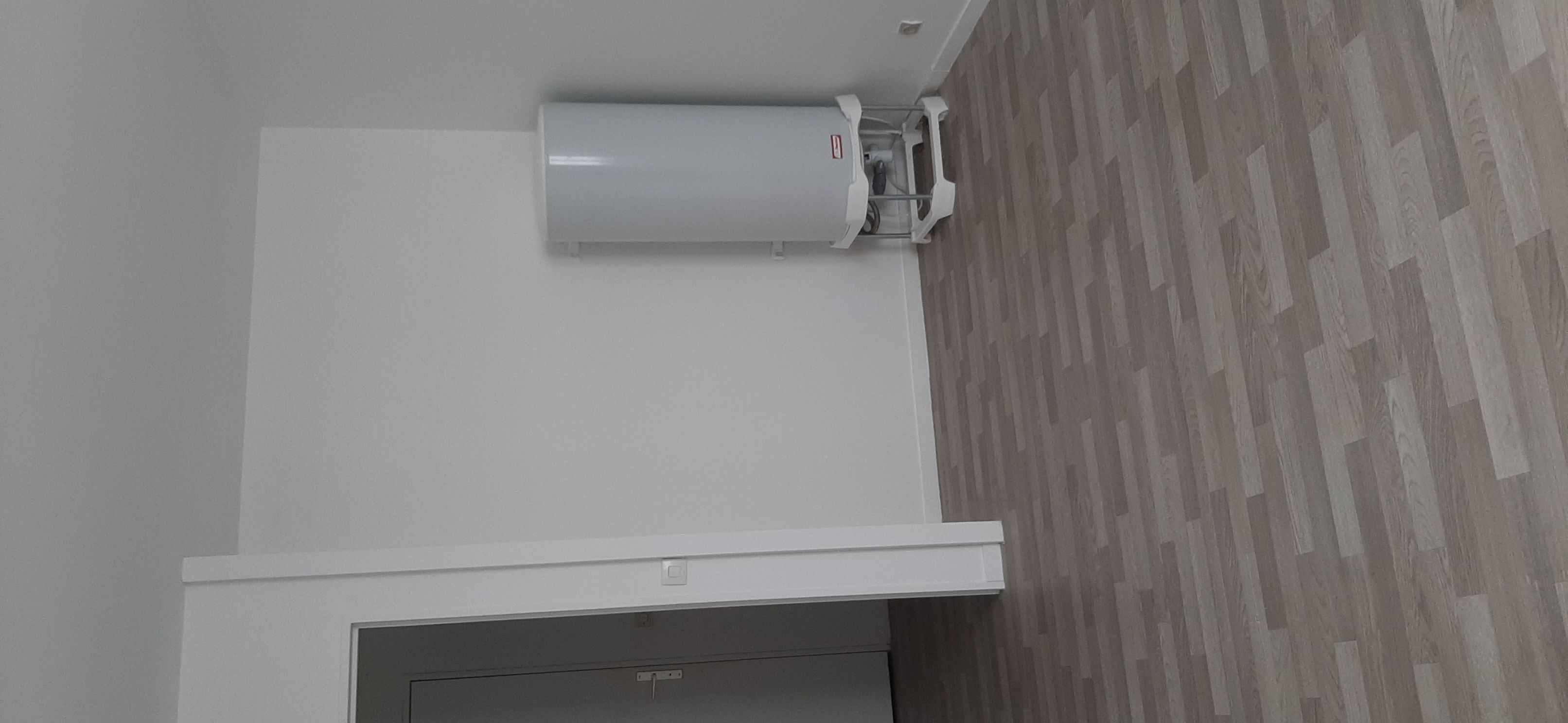 12-07-23_10-11-02_Chambre-compressed.jpg