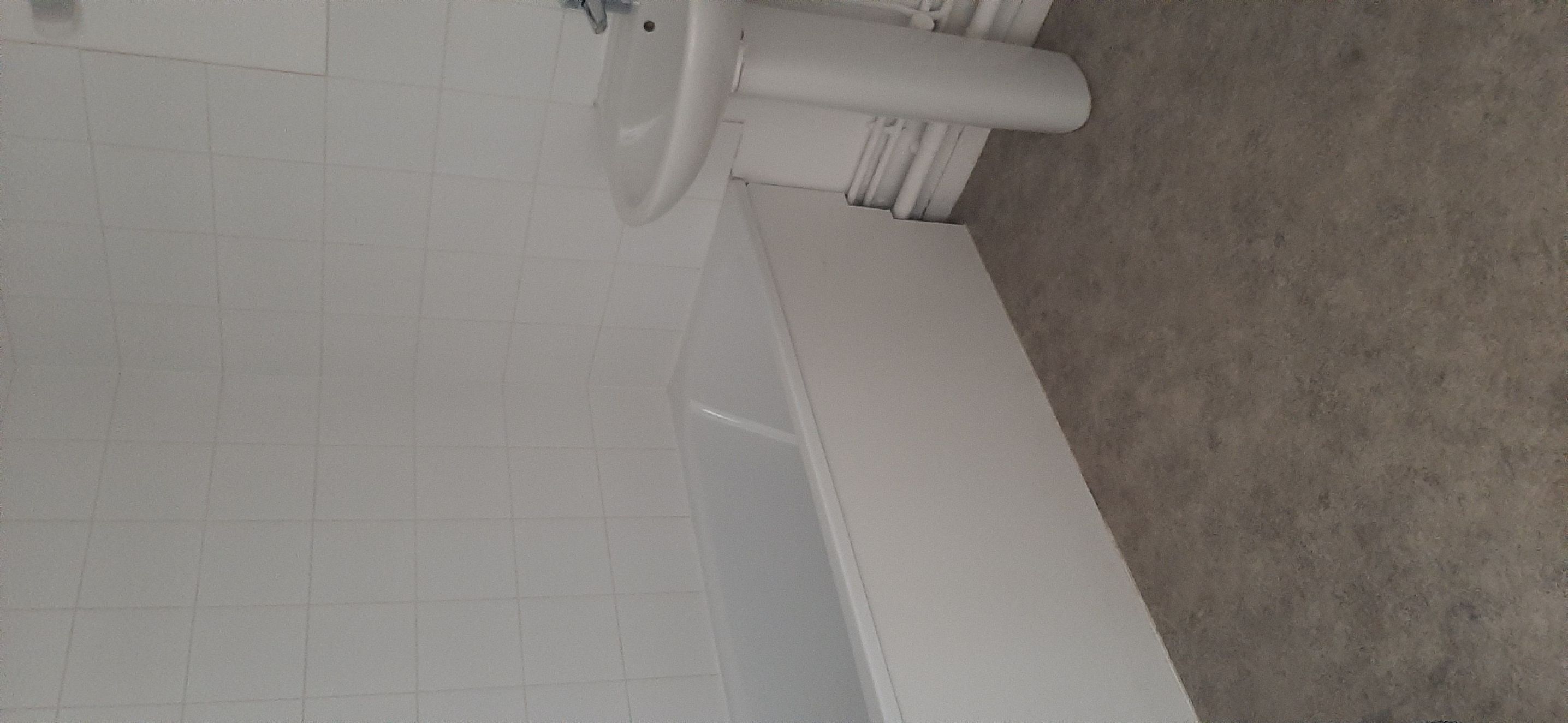 12-07-23_10-13-33_Salledebain-compressed.jpg