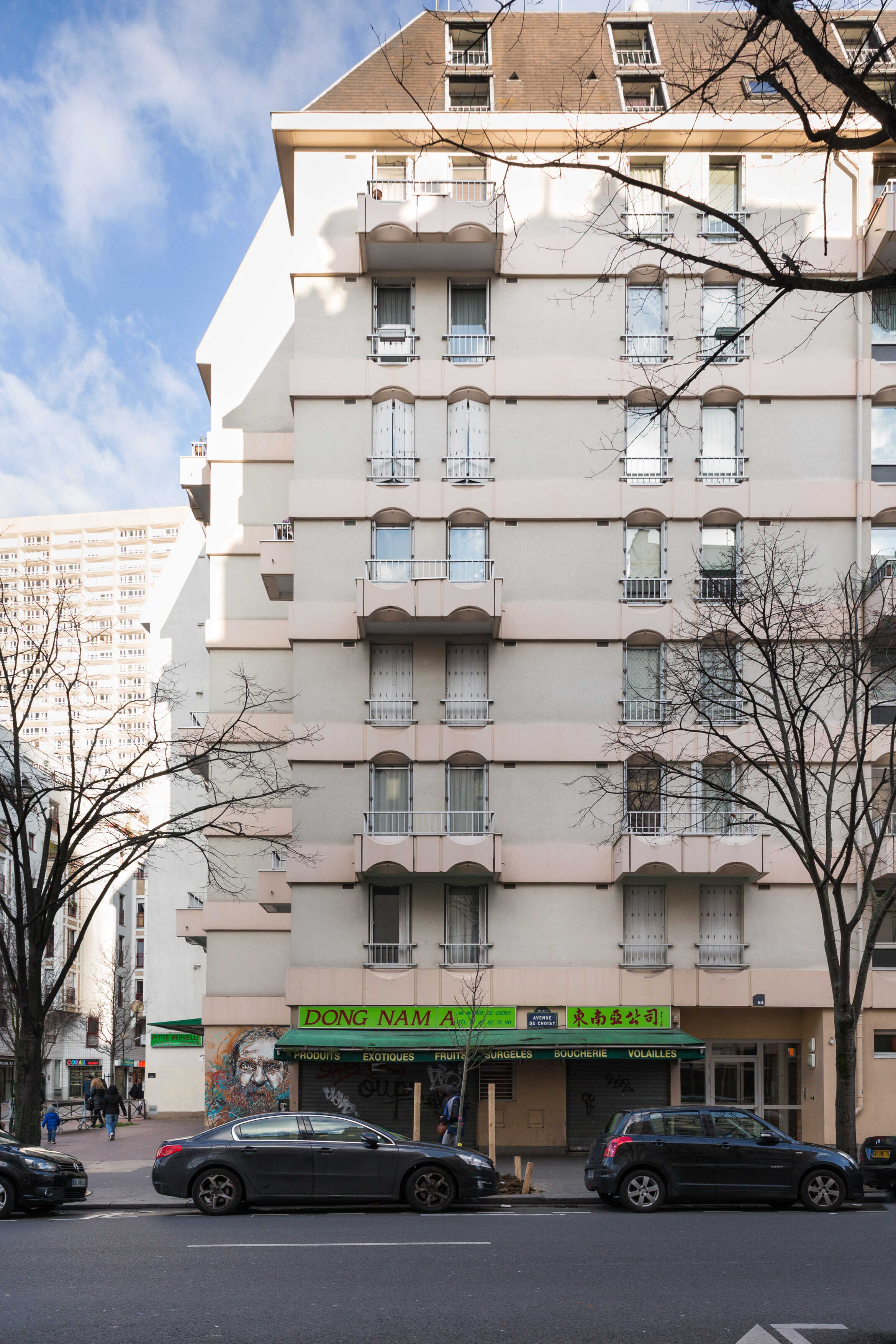 PARIS