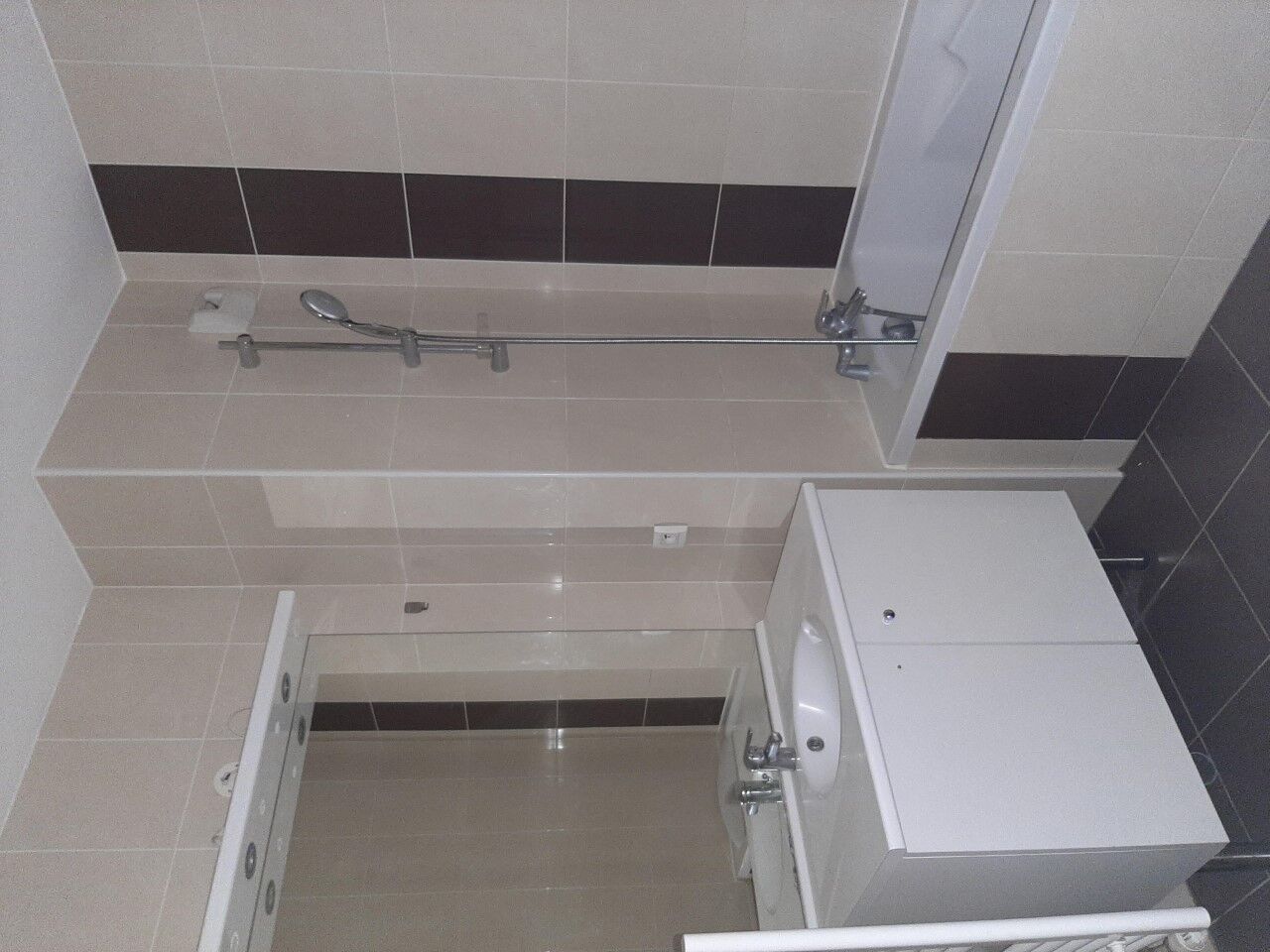 312502 SALLE DE BAIN-compressed.jpg