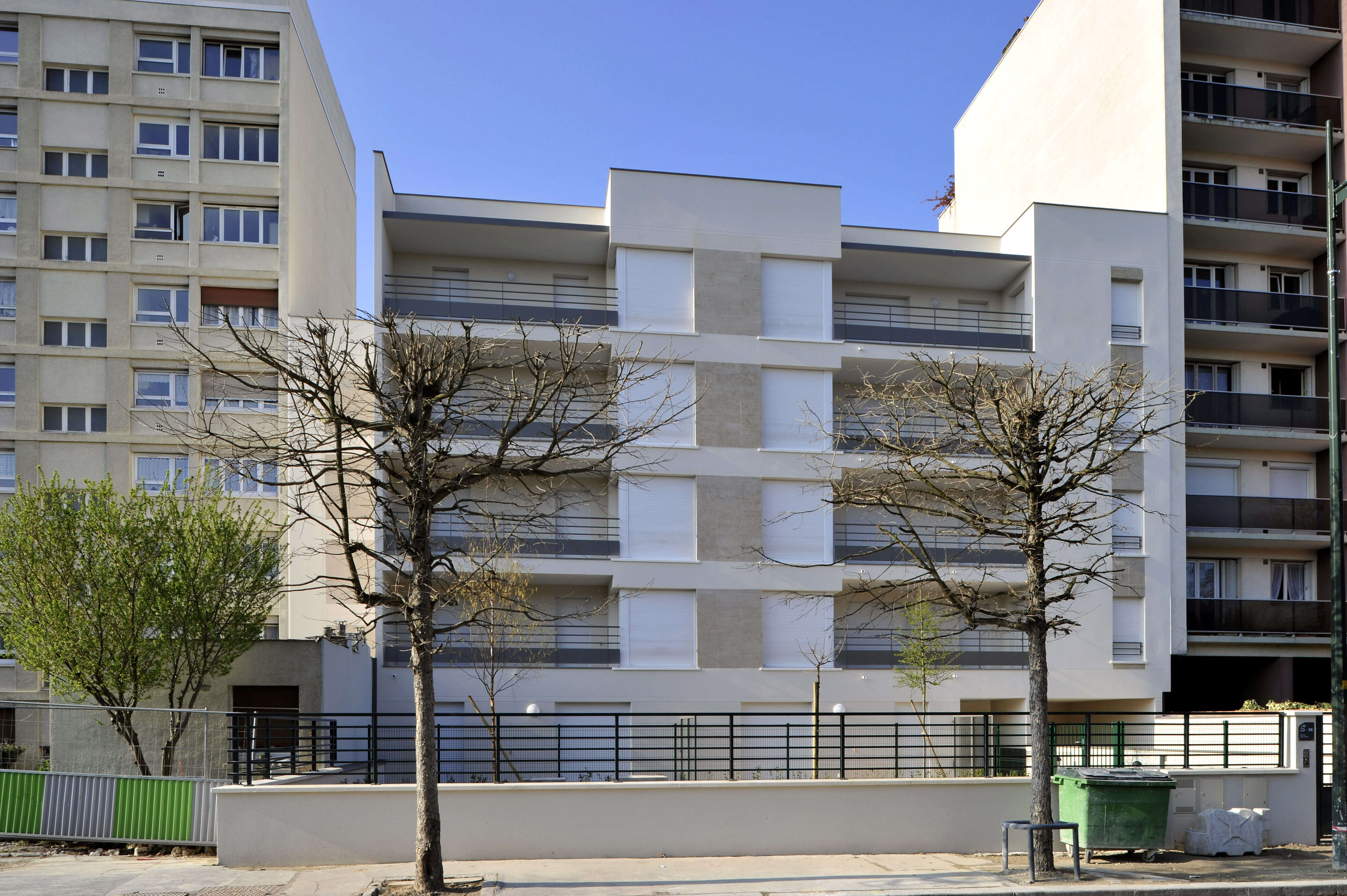 LES PAVILLONS SOUS BOIS