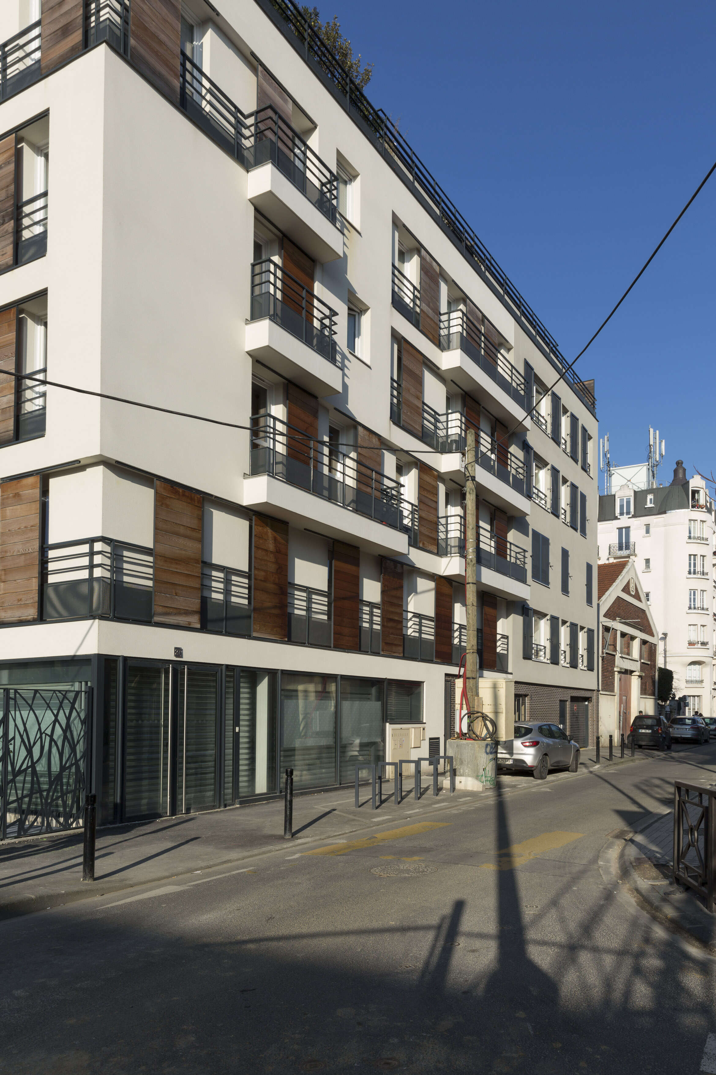 MONTREUIL