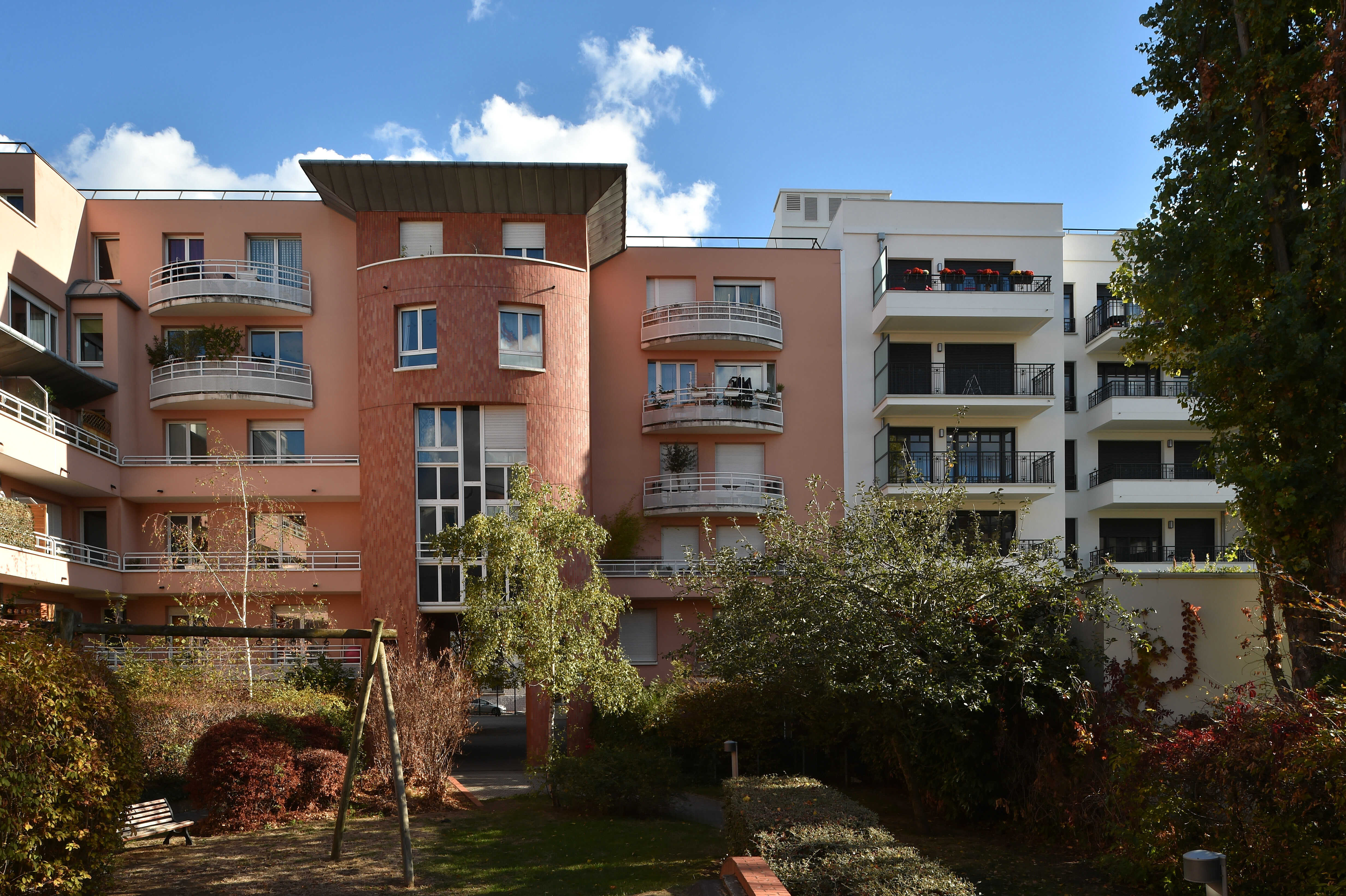 SURESNES