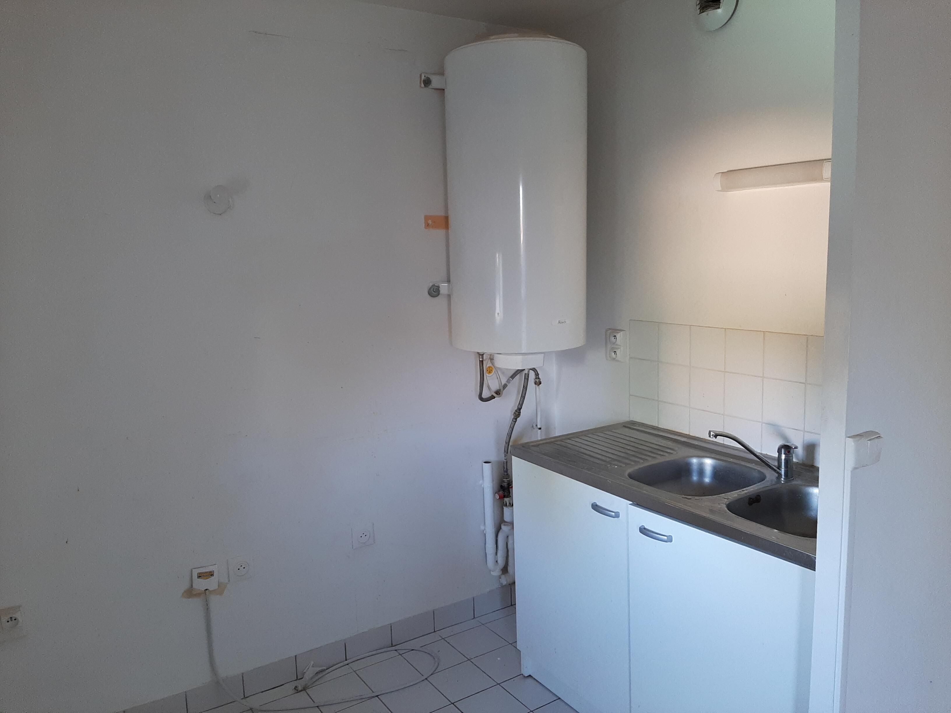 1560-THIEUX-UG320912-Photo 3-compressed.jpeg
