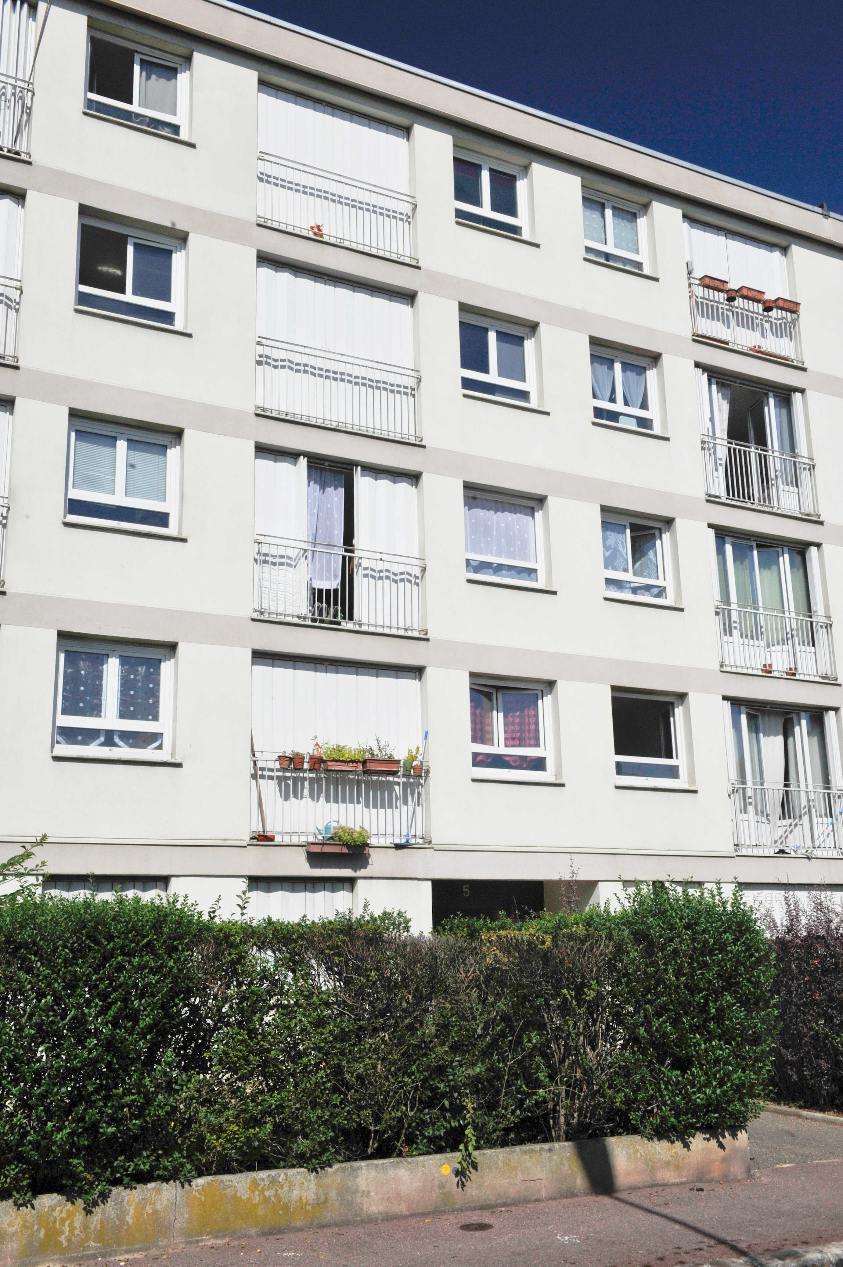 LE BLANC MESNIL