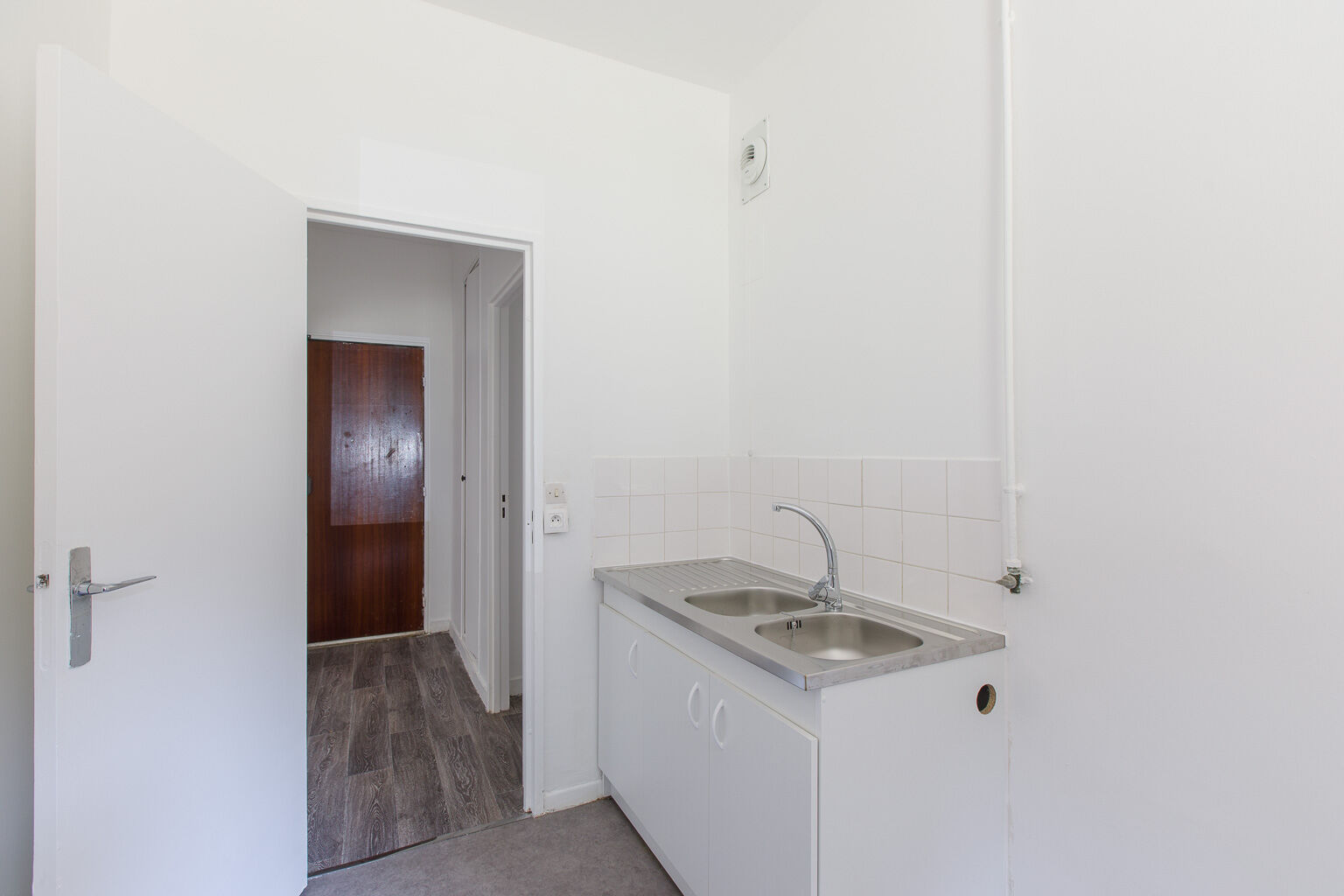 3062-SEVRES-UG322722-Photo 4-cmp.jpg