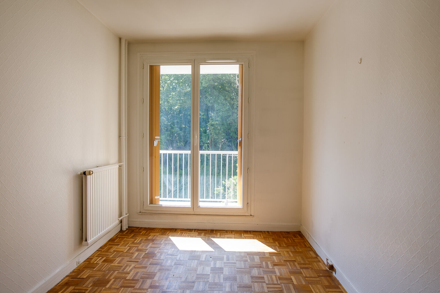 3062-SEVRES-UG322734-Photo 5-cmp.jpg