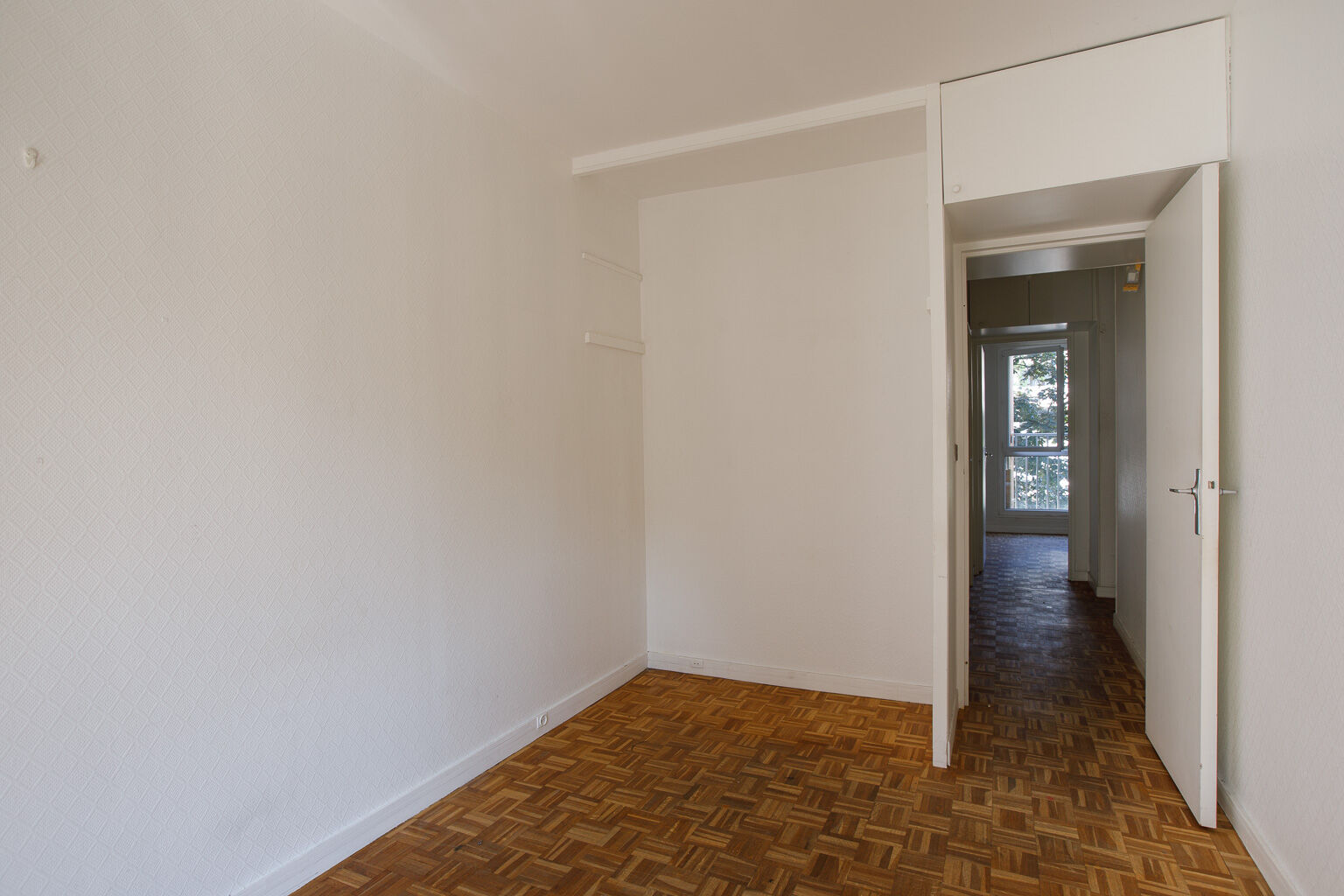 3062-SEVRES-UG322734-Photo 6-cmp.jpg