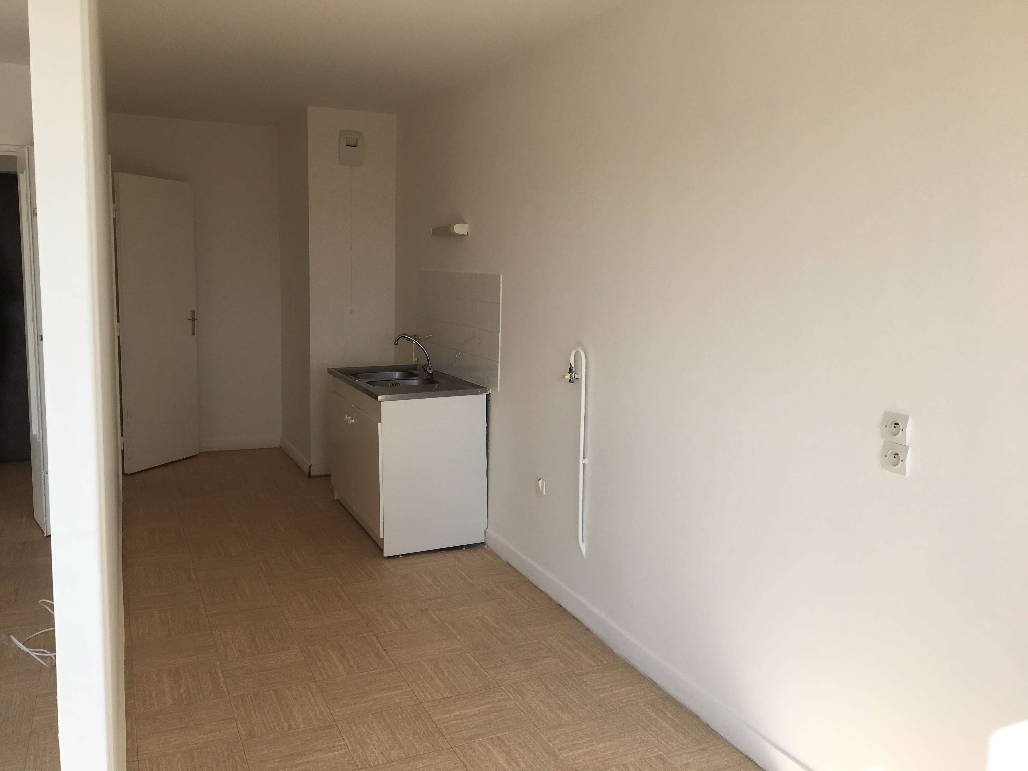 cuisine ouverte-compressed.JPG