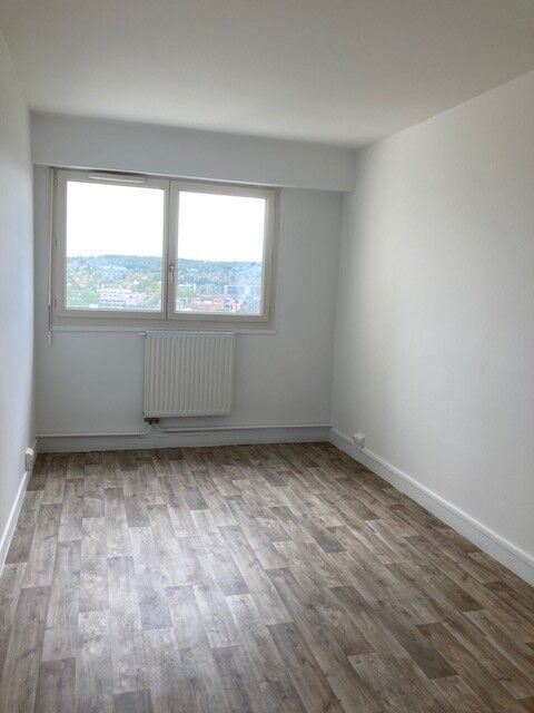 UG2323394 Chambre-cmp.jpg