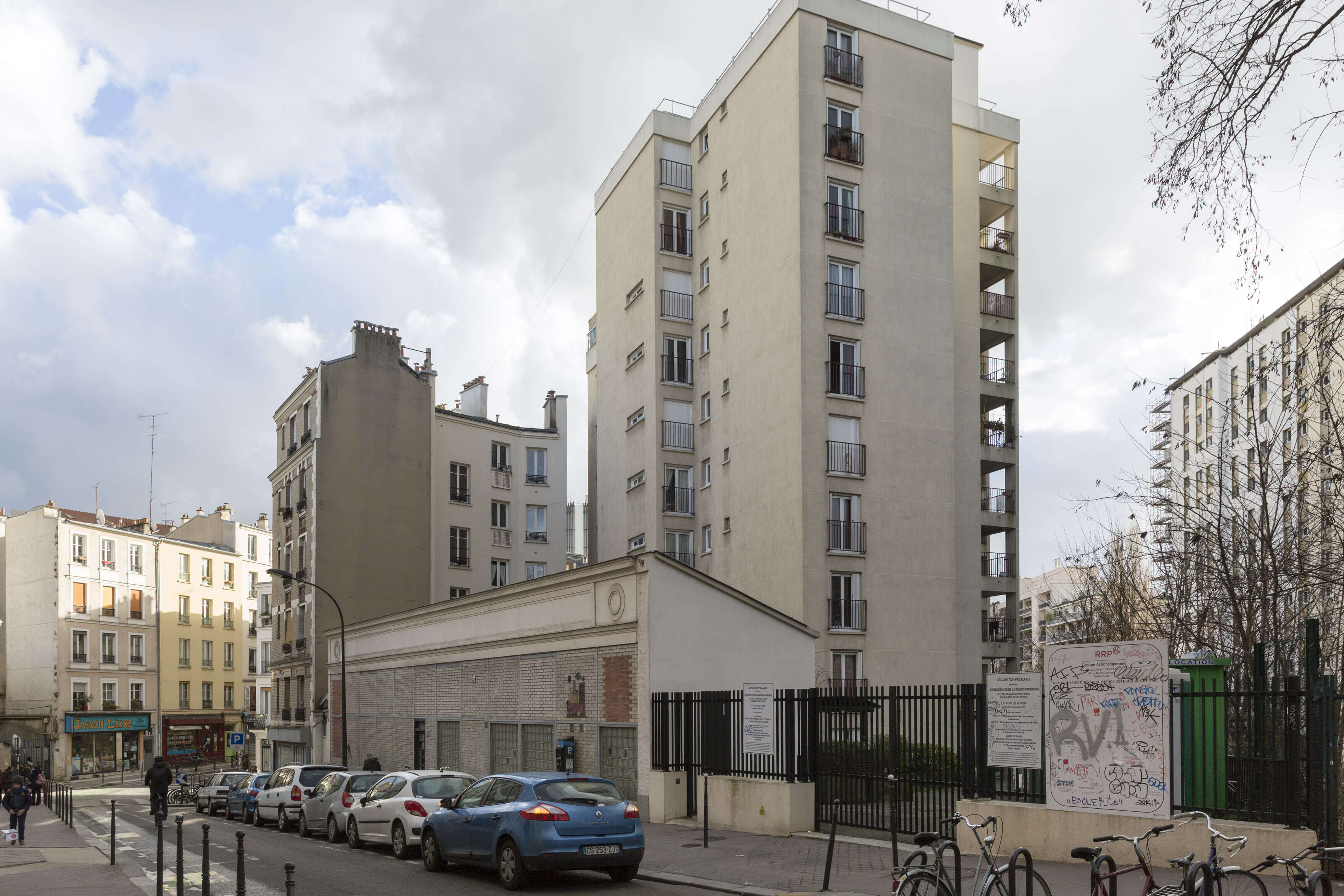 PARIS