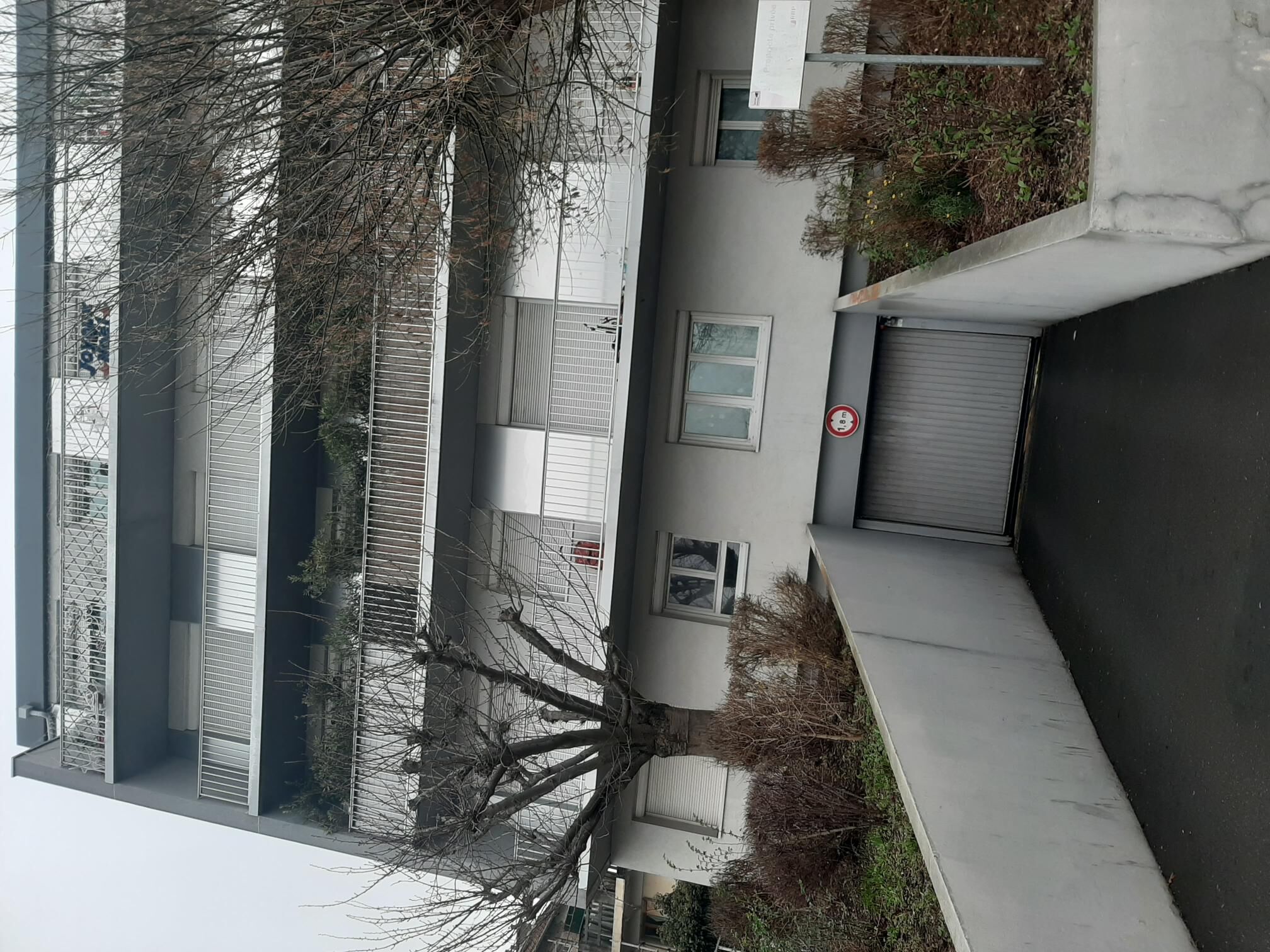 MONTREUIL