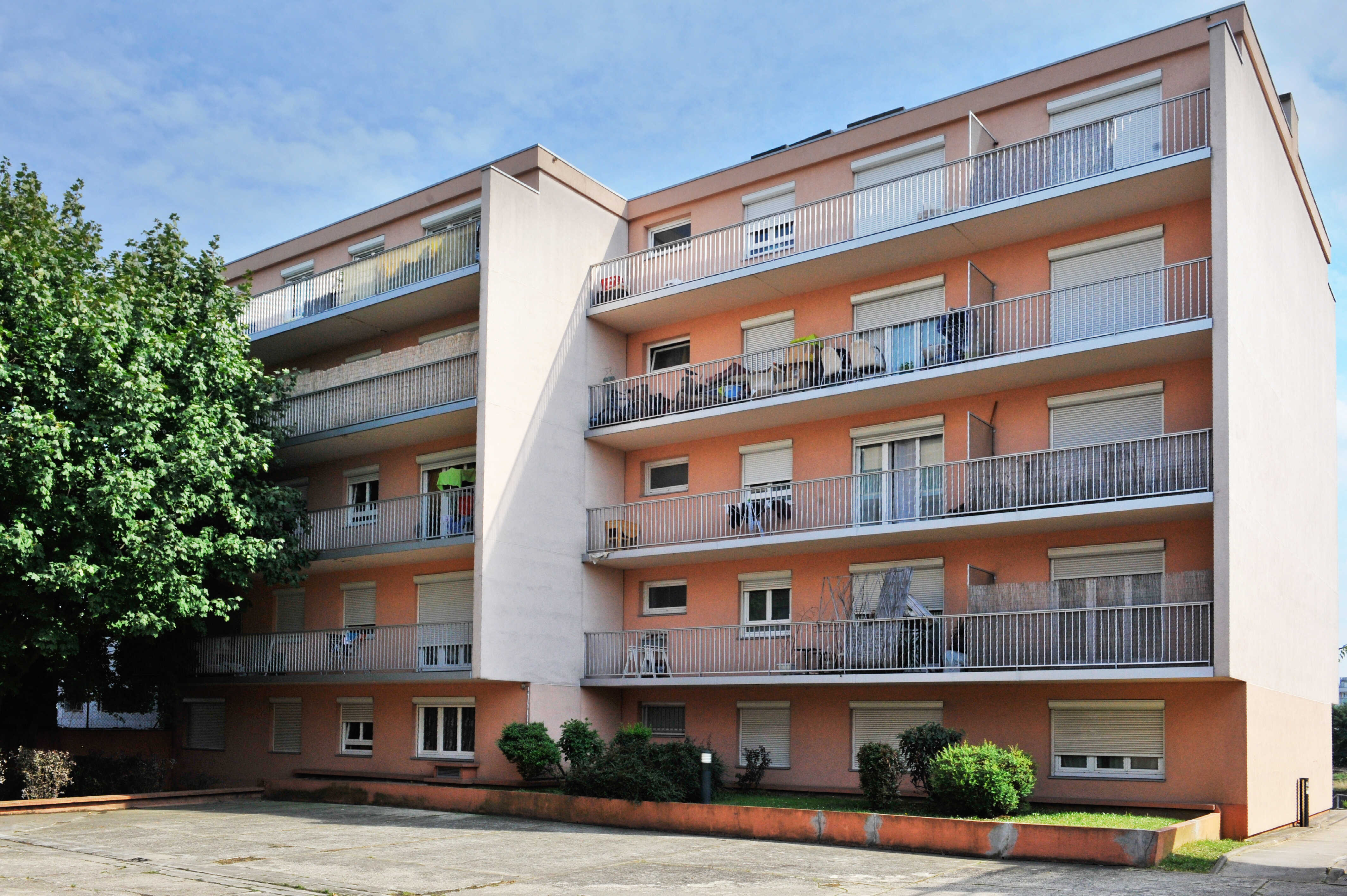 MONTREUIL