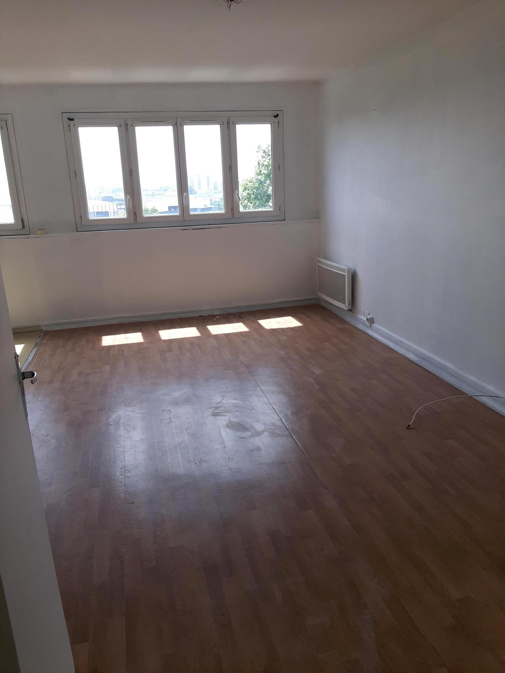 3152-RUEIL MALMAISON-UG332361-Photo 1.jpg