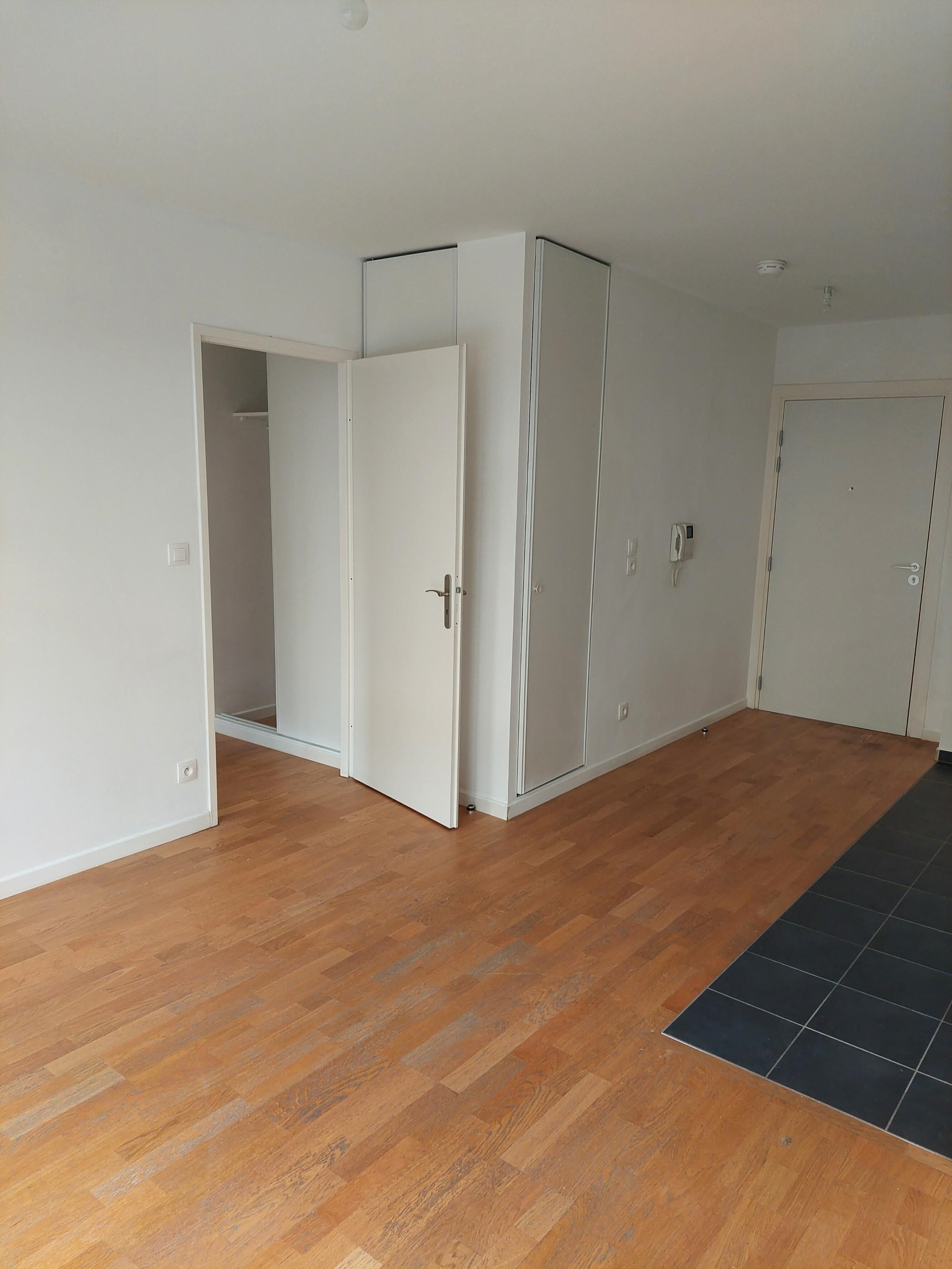 Montreuil 9  3158 332708.jpg