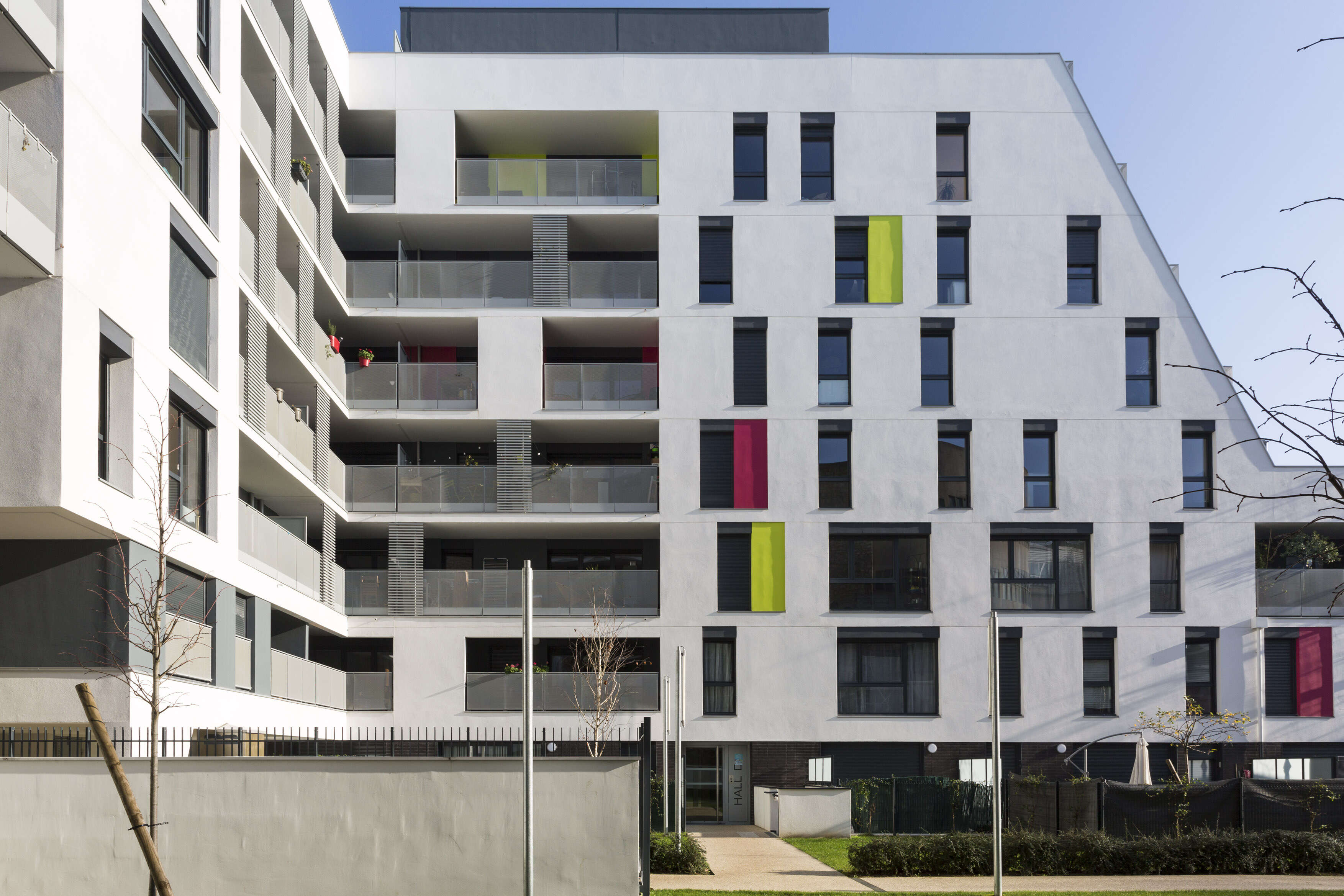 MONTREUIL