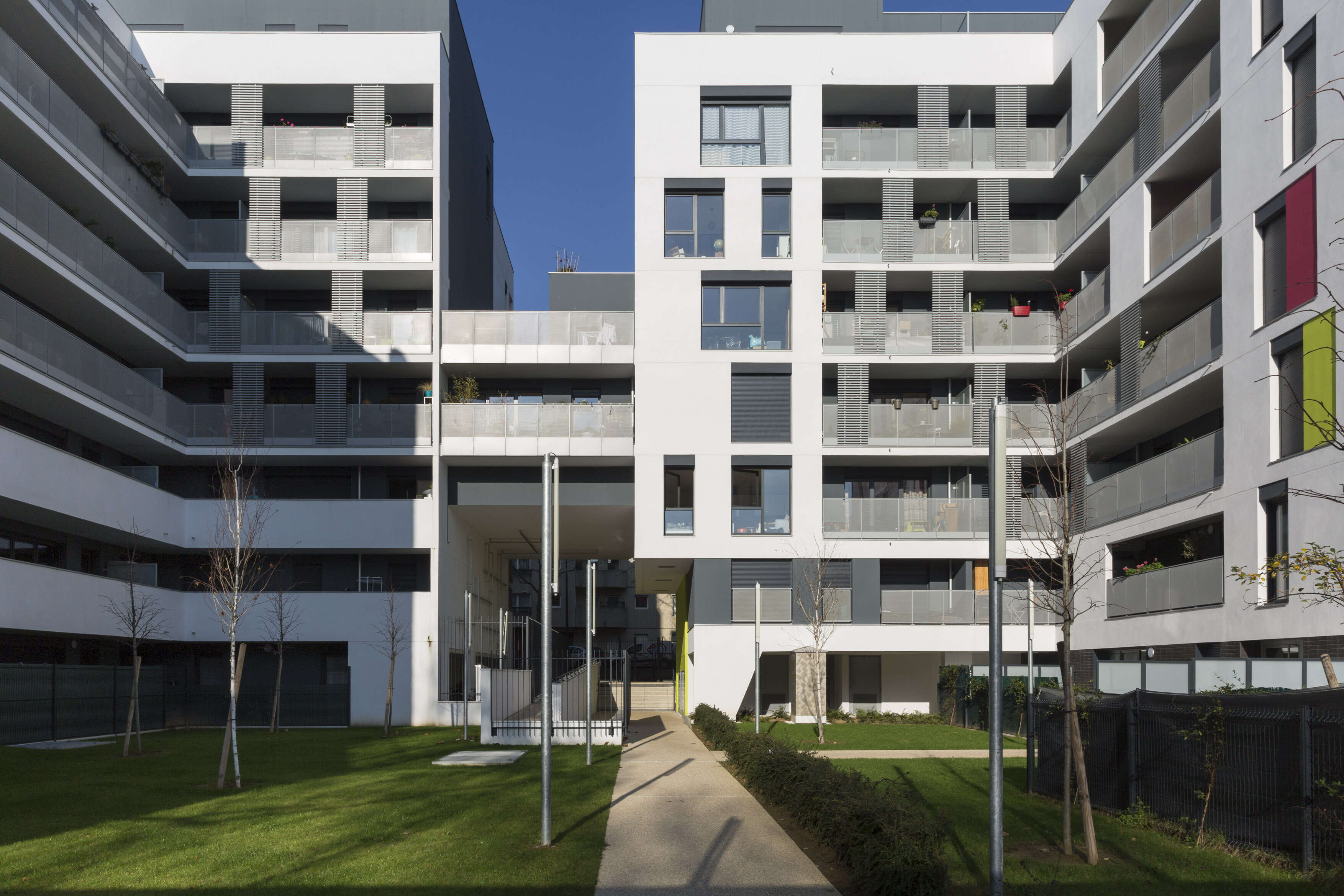 MONTREUIL