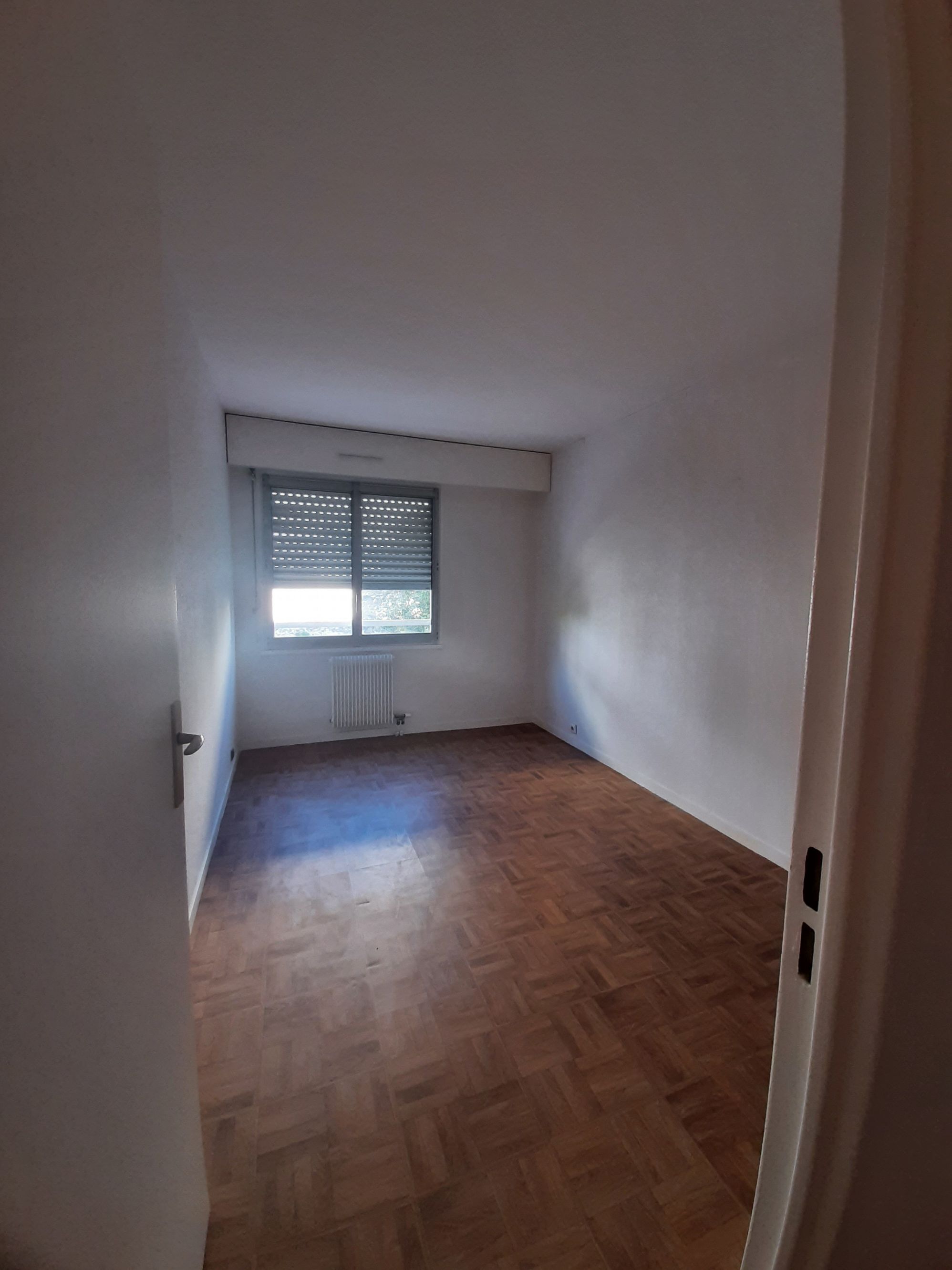 04-04-25_16-36-44_Chambre1-cmp.jpg