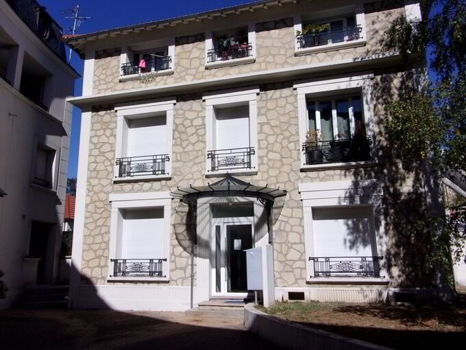 ST MAUR DES FOSSES