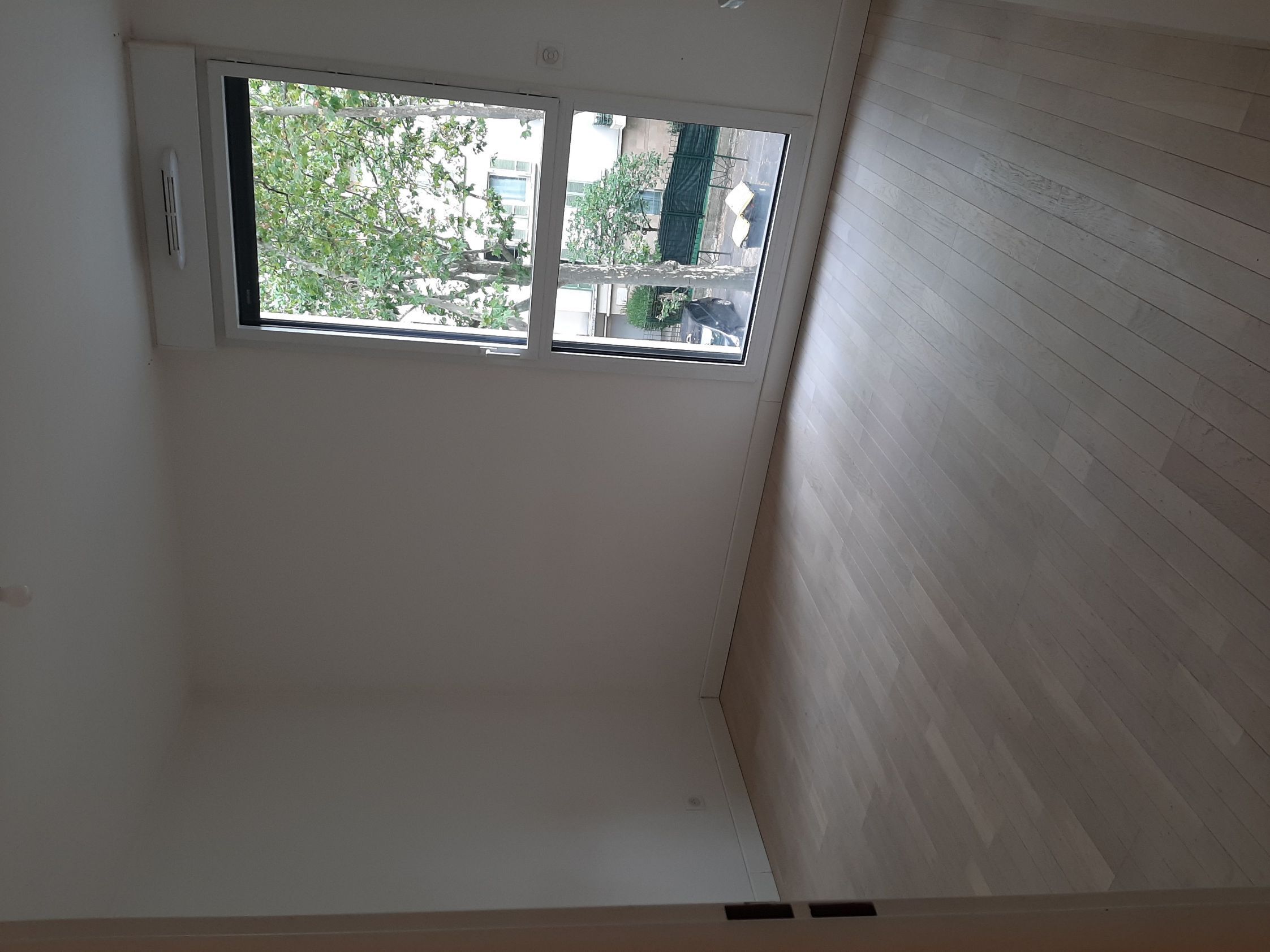 13-07-23_16-23-40_Chambre-compressed-compressed.jpg