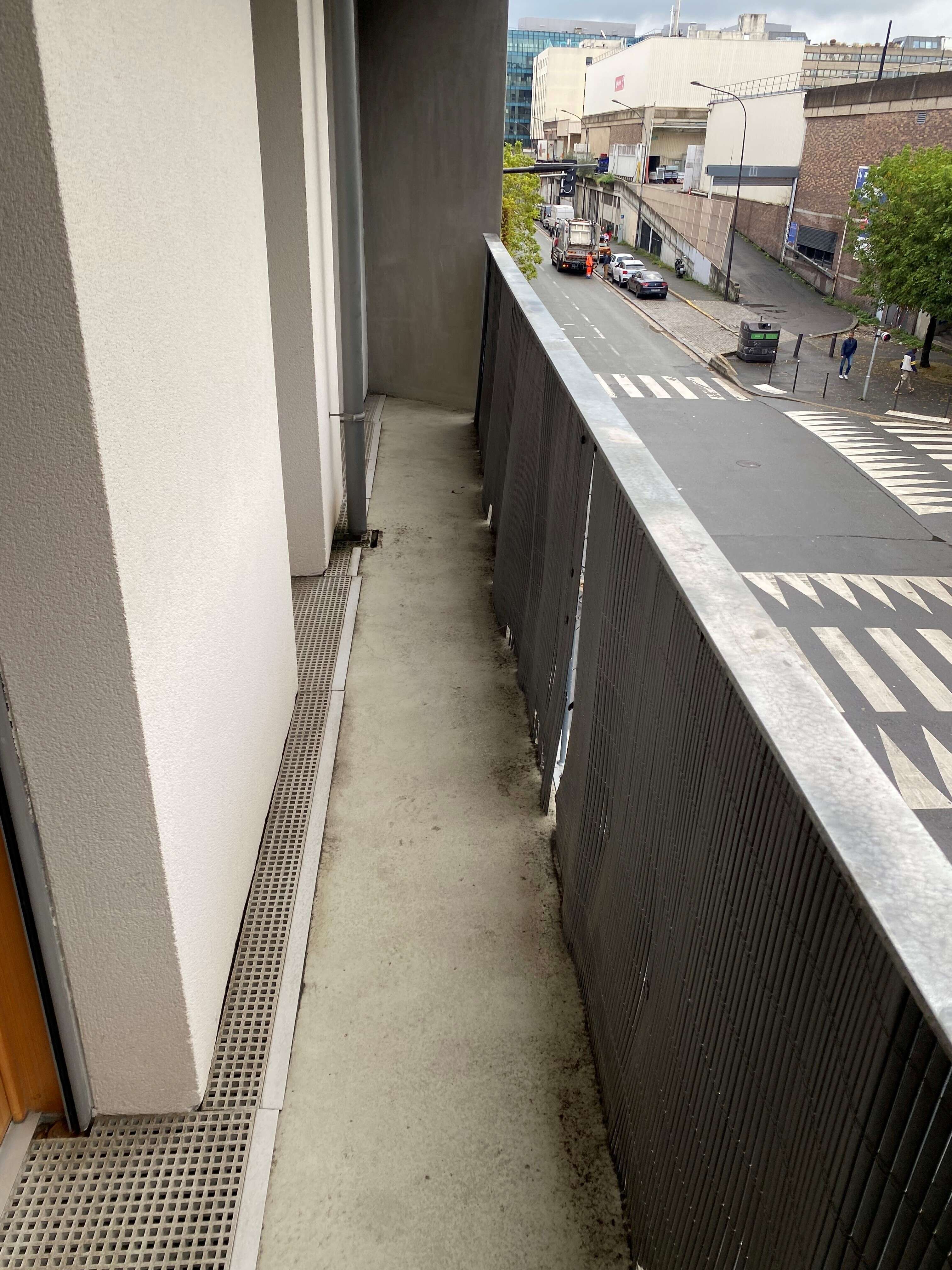 05-compressed.jpg