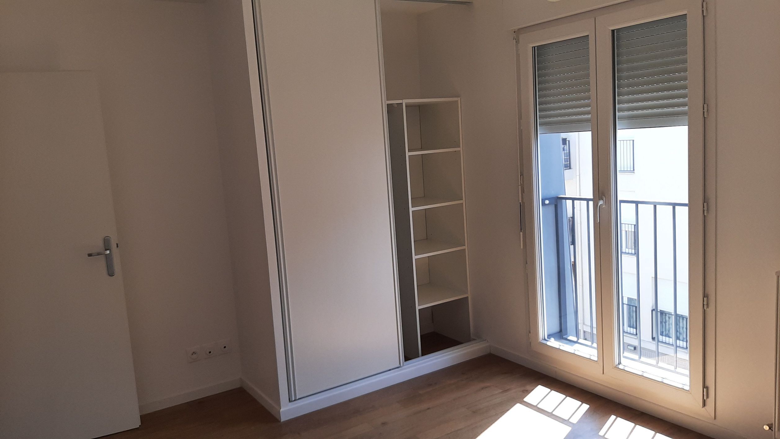 06-06-23_15-39-12_Chambre2-compressed.jpg
