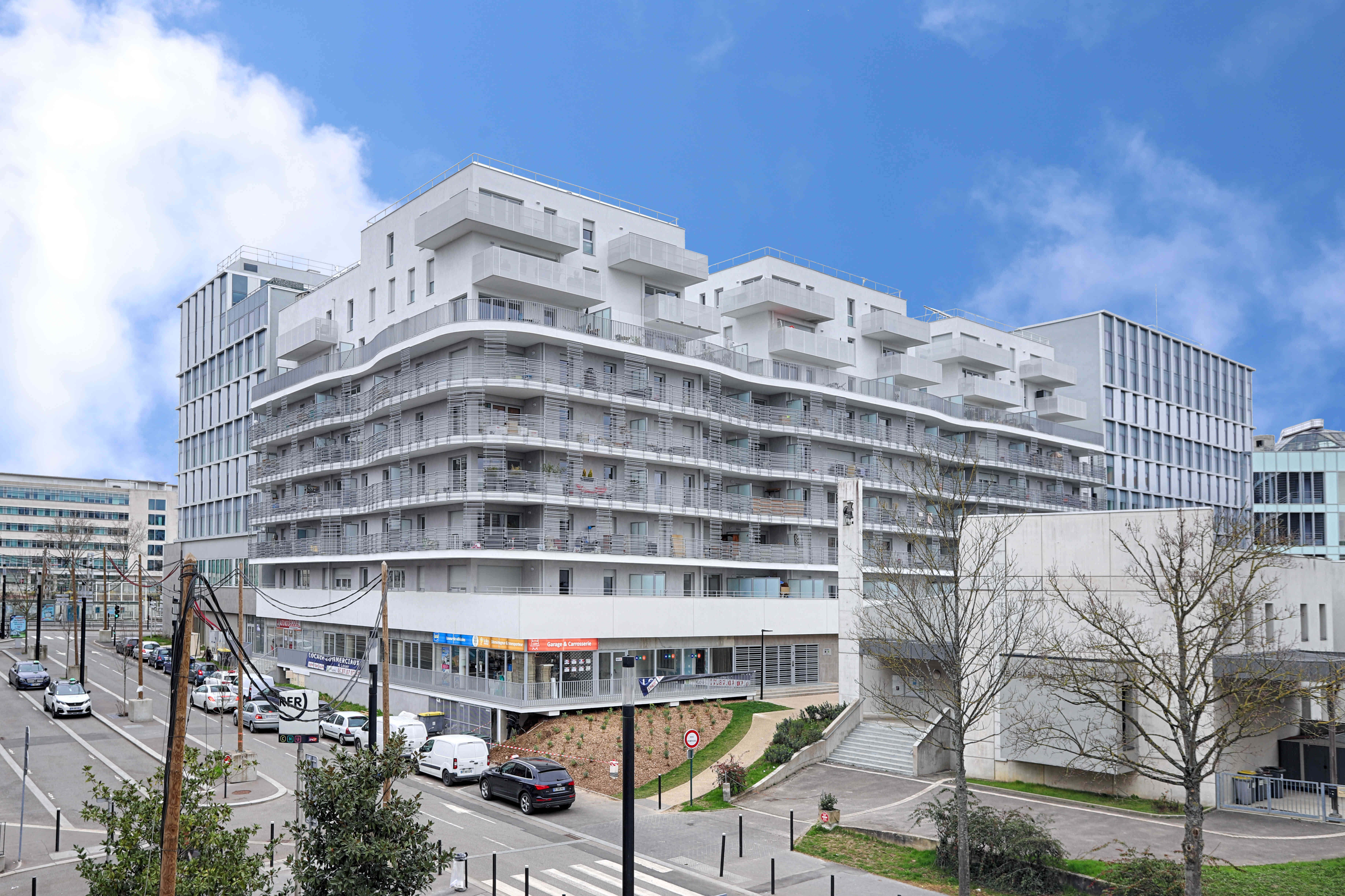 MONTIGNY LE BRETONNEUX